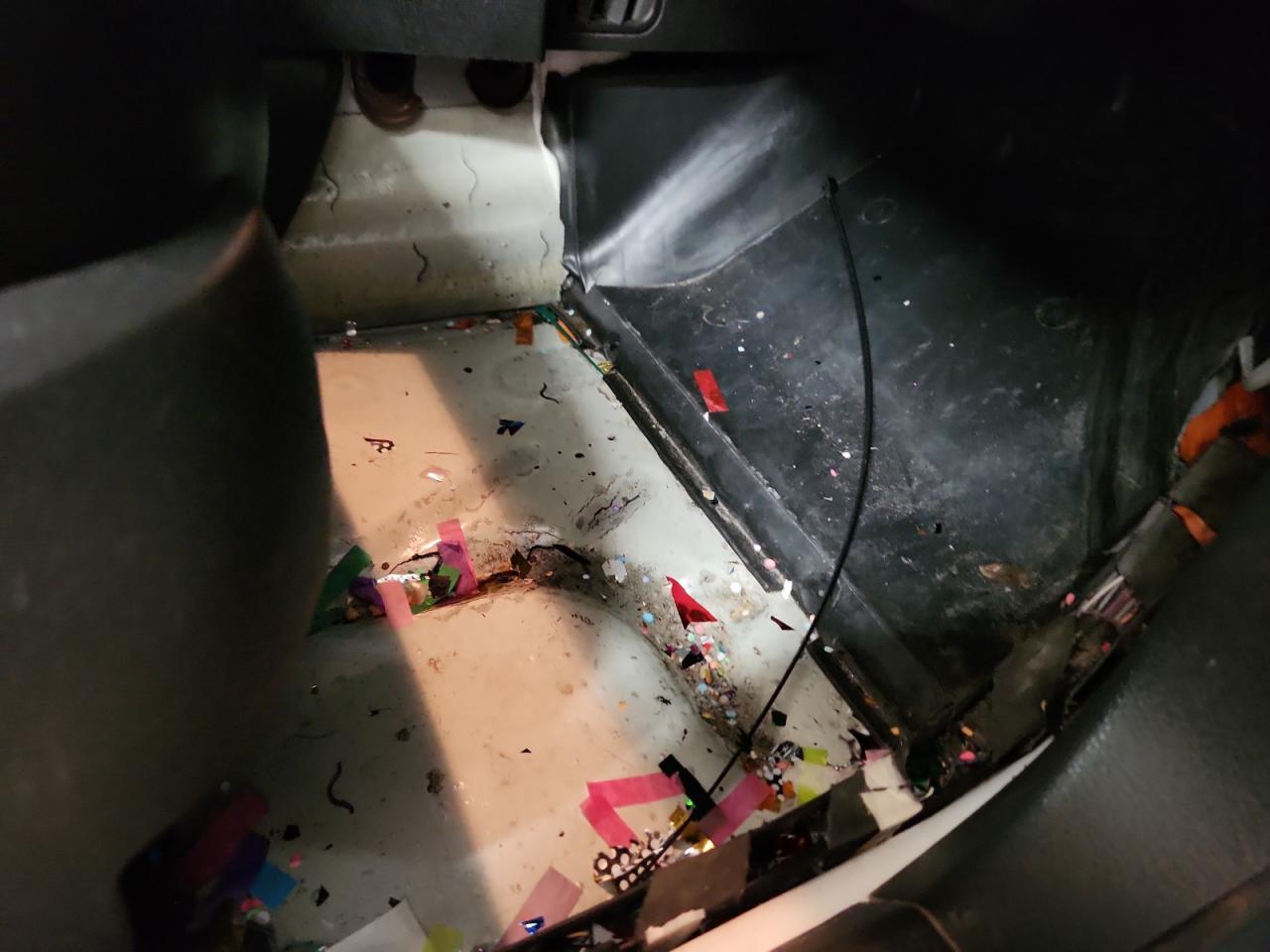 2015 Ford Flex Limited White vin: 2FMGK5D8XFBA02587 Damage: Right Front Carpet, Missing, Replacement Required