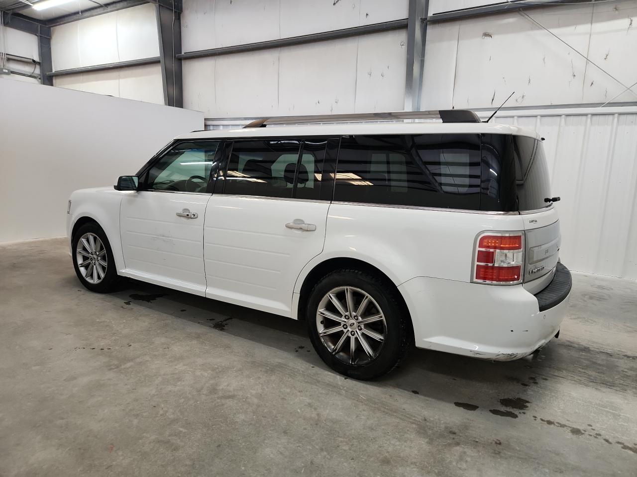 2015 Ford Flex Limited White vin: 2FMGK5D8XFBA02587 Damage: Rear Bumper, Gouged, 5 To 6 Inches