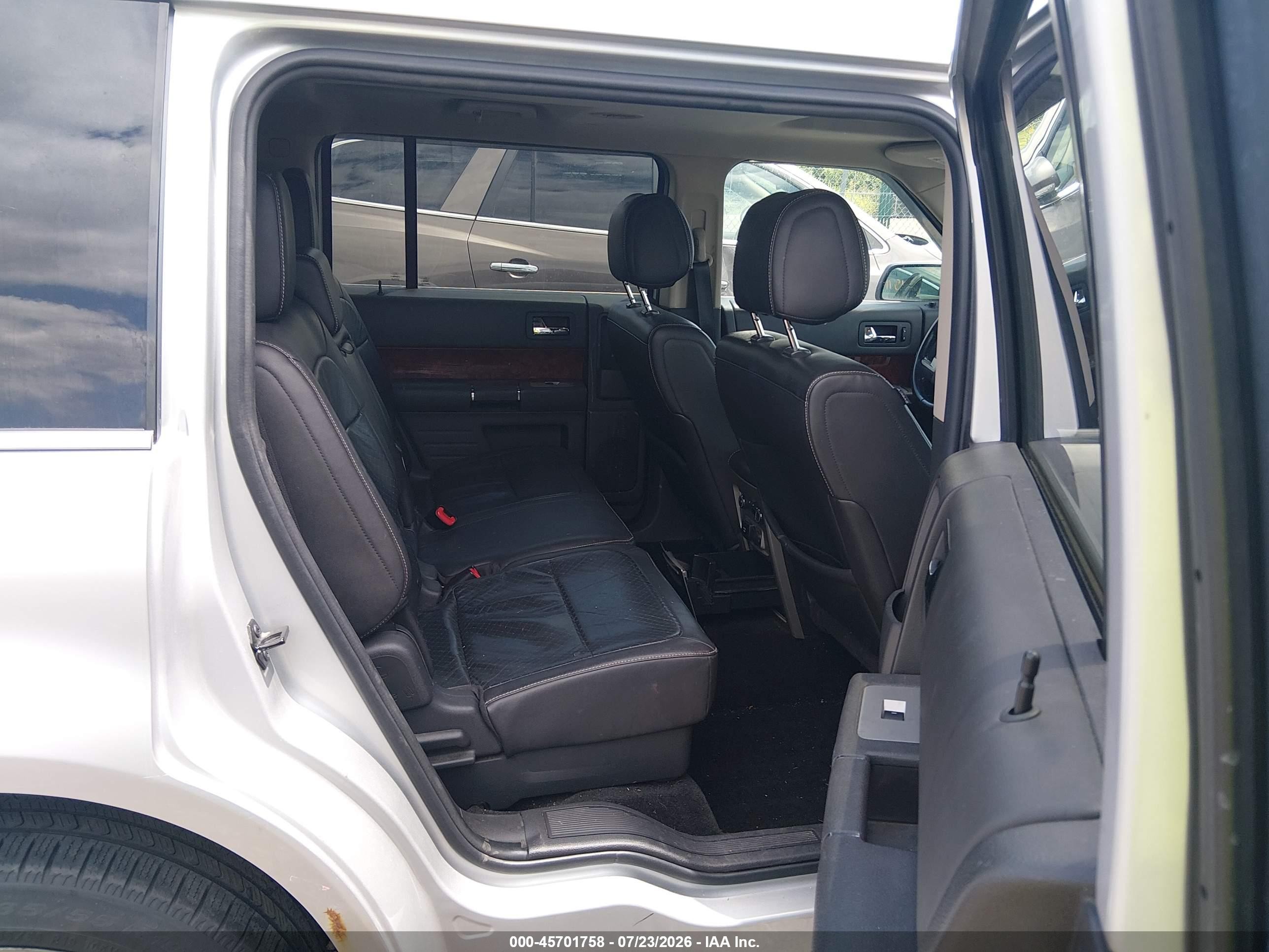 2012 Ford Flex Limited Silver vin: 2FMGK5DC2CBD00941