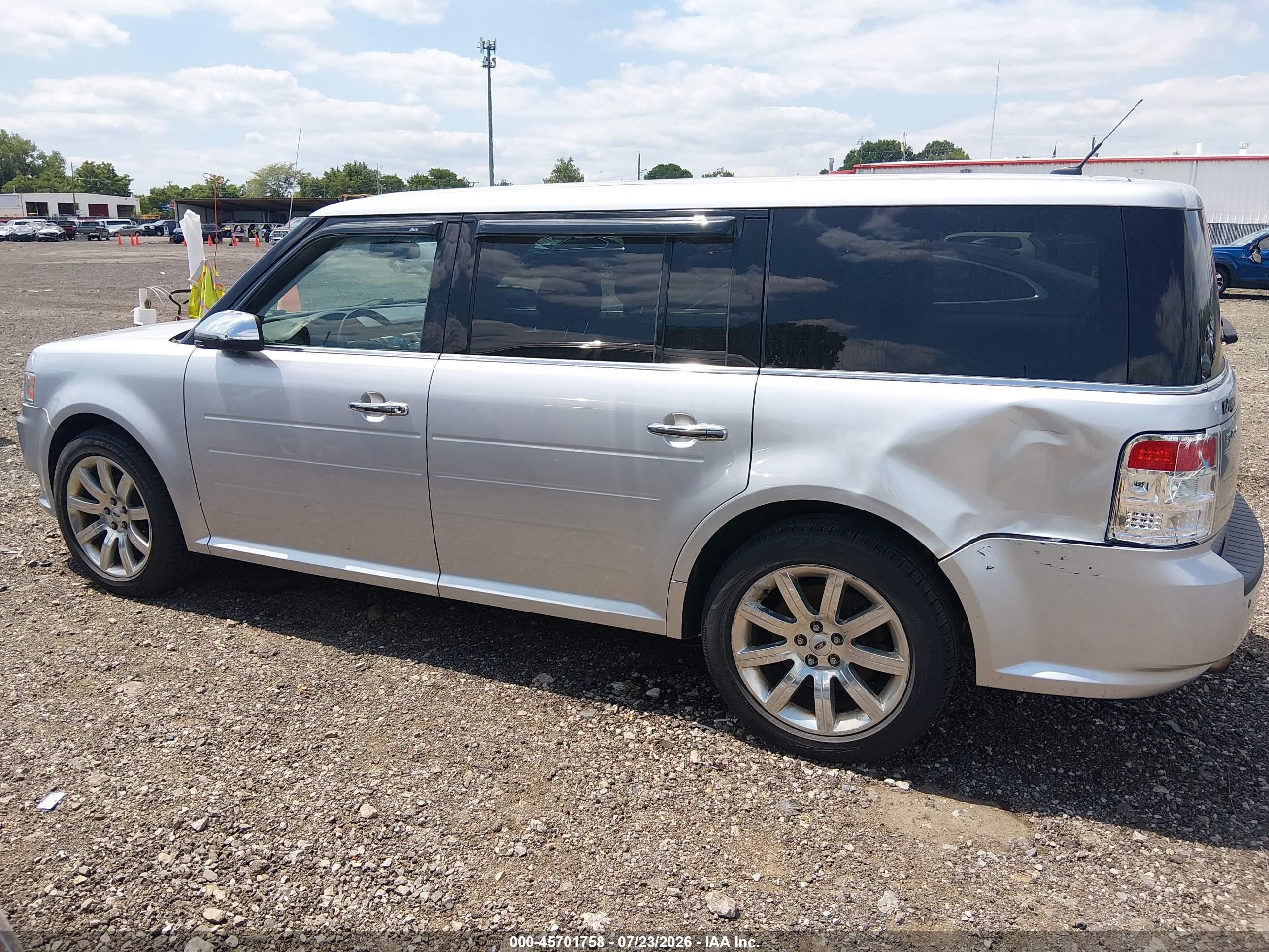 2012 Ford Flex Limited Silver vin: 2FMGK5DC2CBD00941