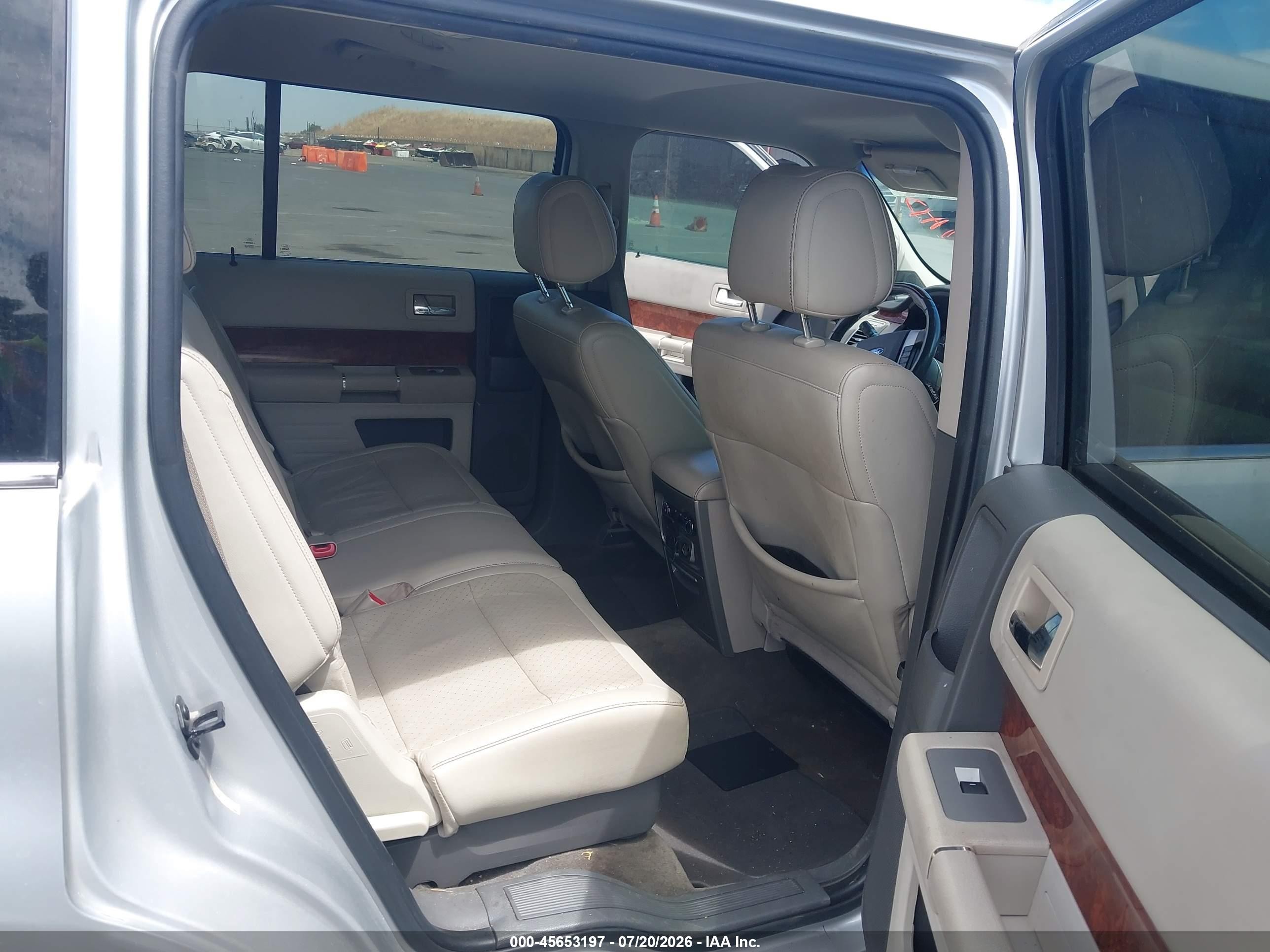 2011 Ford Flex Limited Silver vin: 2FMGK5DC5BBD30871