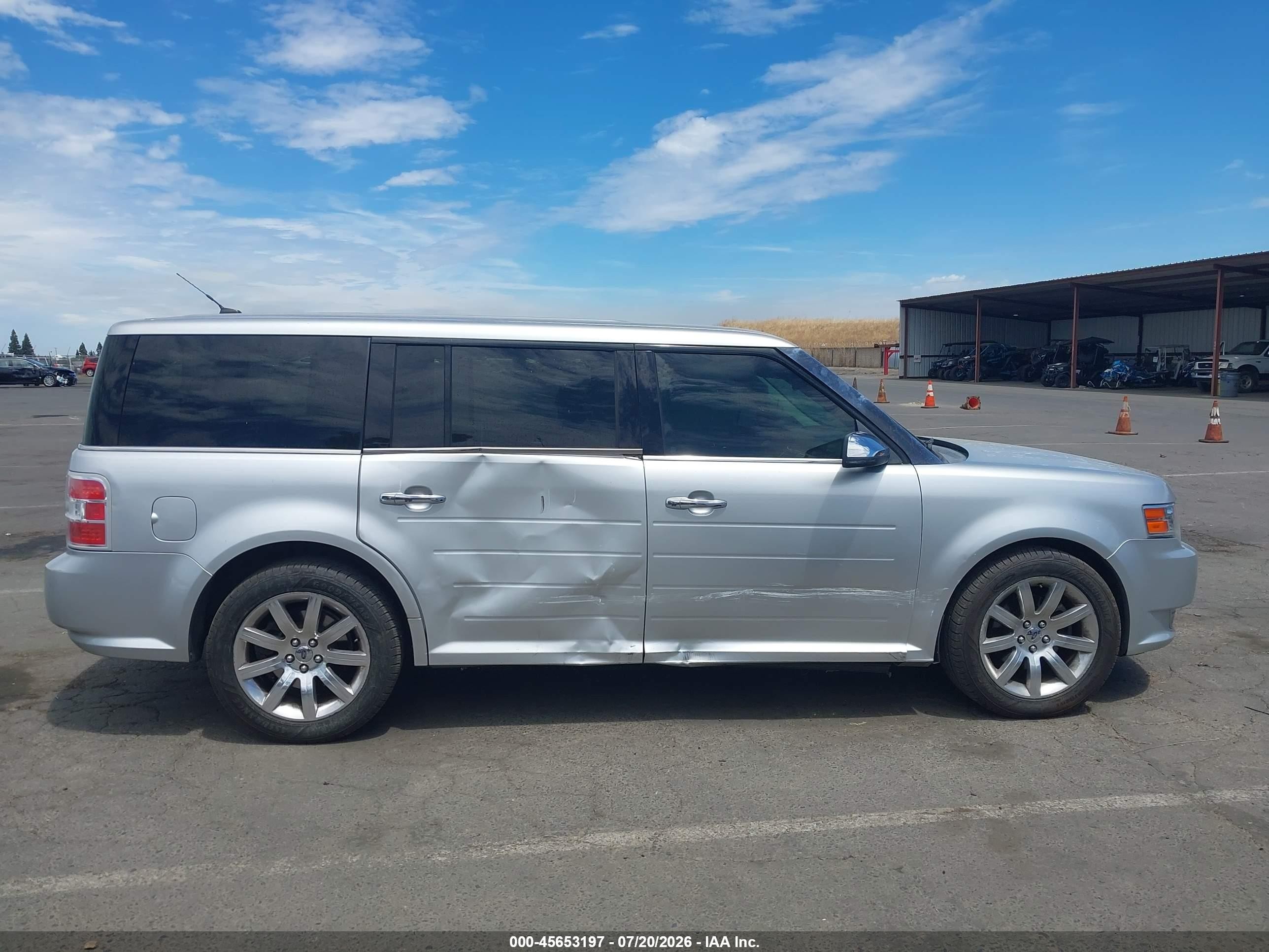 2011 Ford Flex Limited Silver vin: 2FMGK5DC5BBD30871