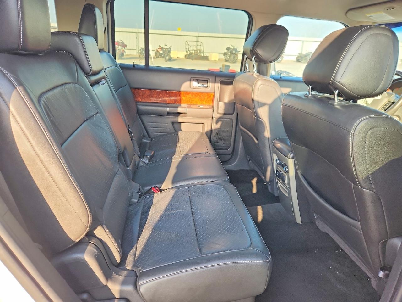 2012 Ford Flex Limited White vin: 2FMGK5DC6CBD00635