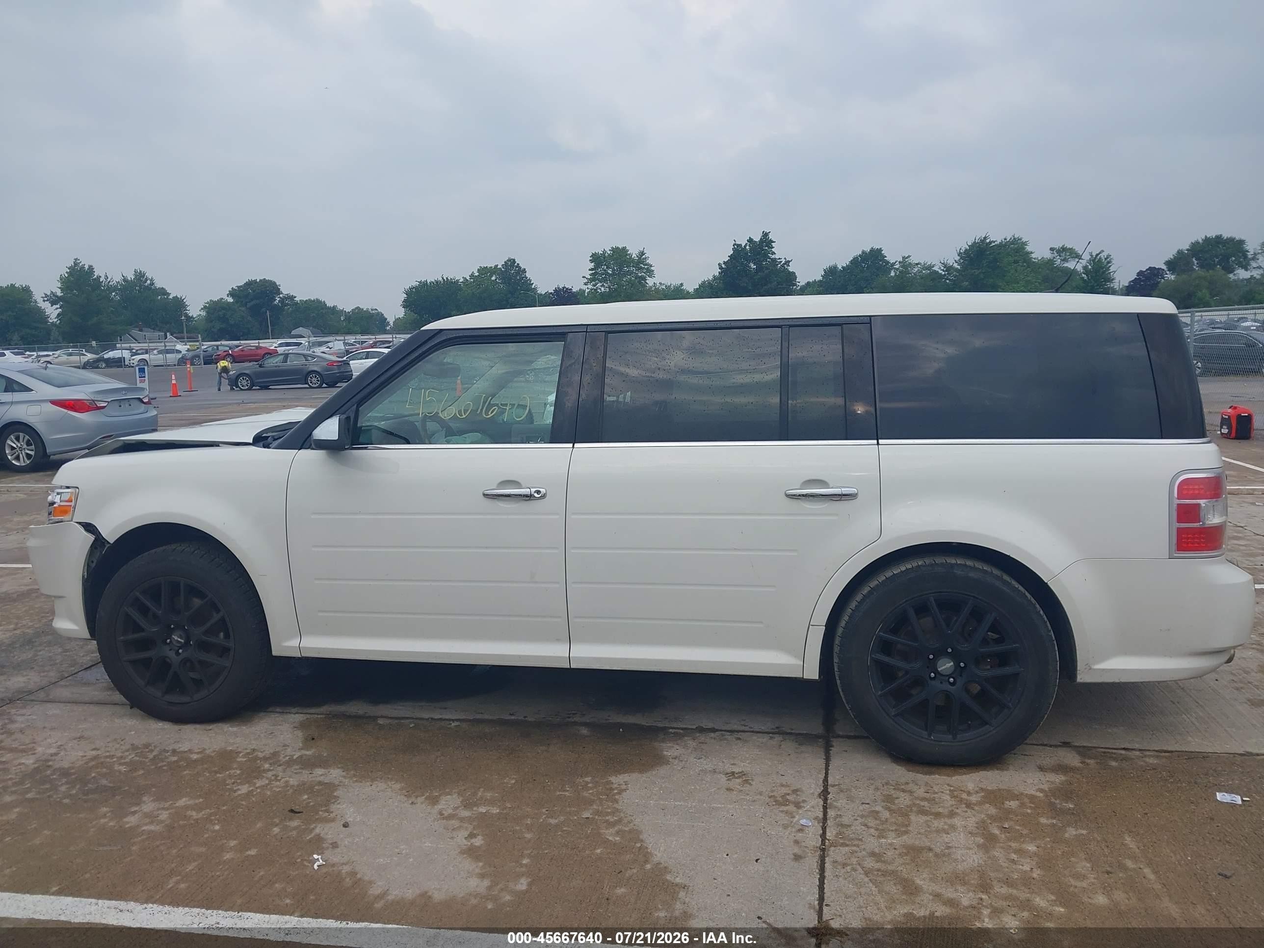 2011 Ford Flex Limited White vin: 2FMGK5DC8BBD33909