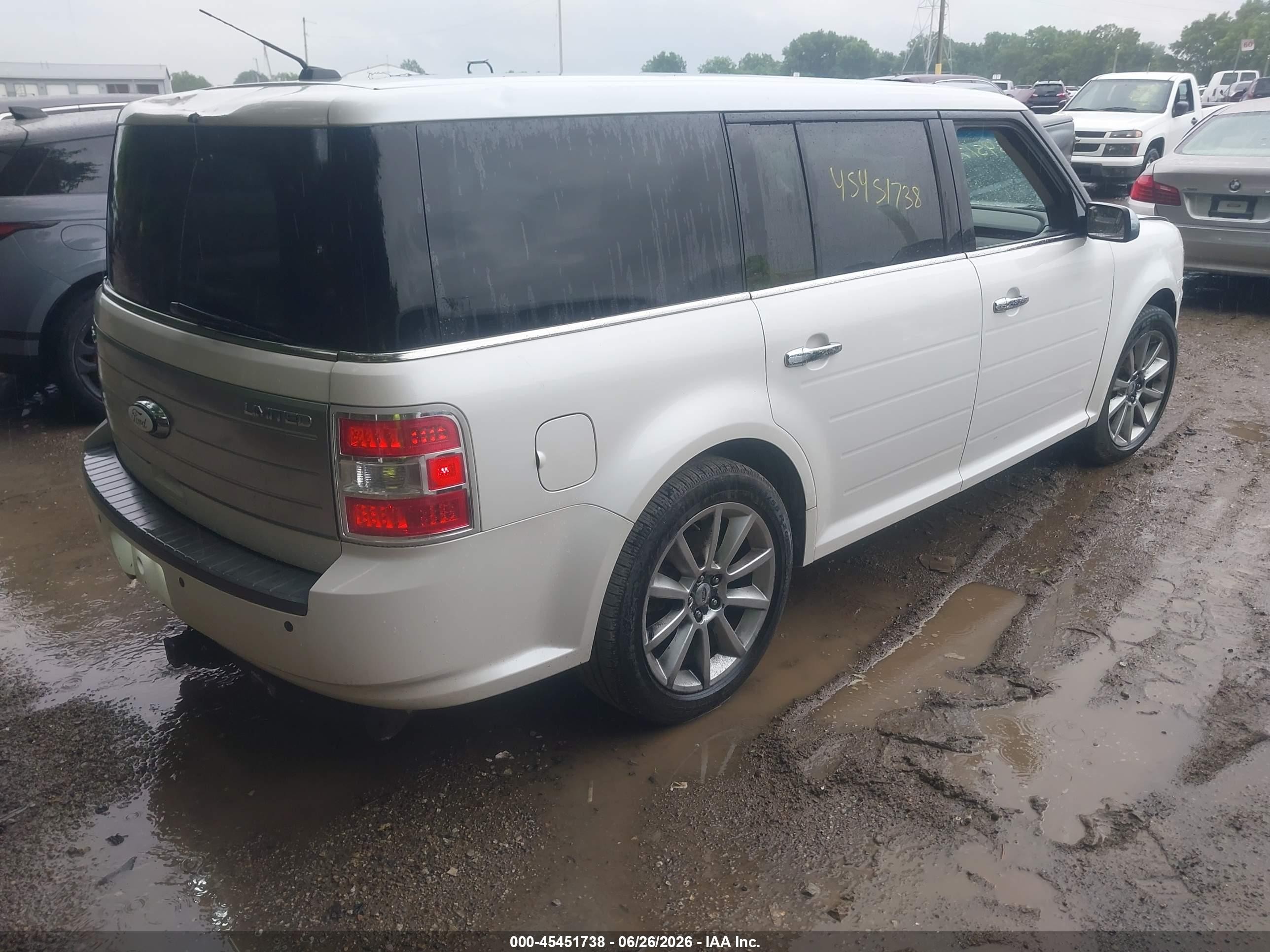 2011 Ford Flex Limited White vin: 2FMGK5DCXBBD02077
