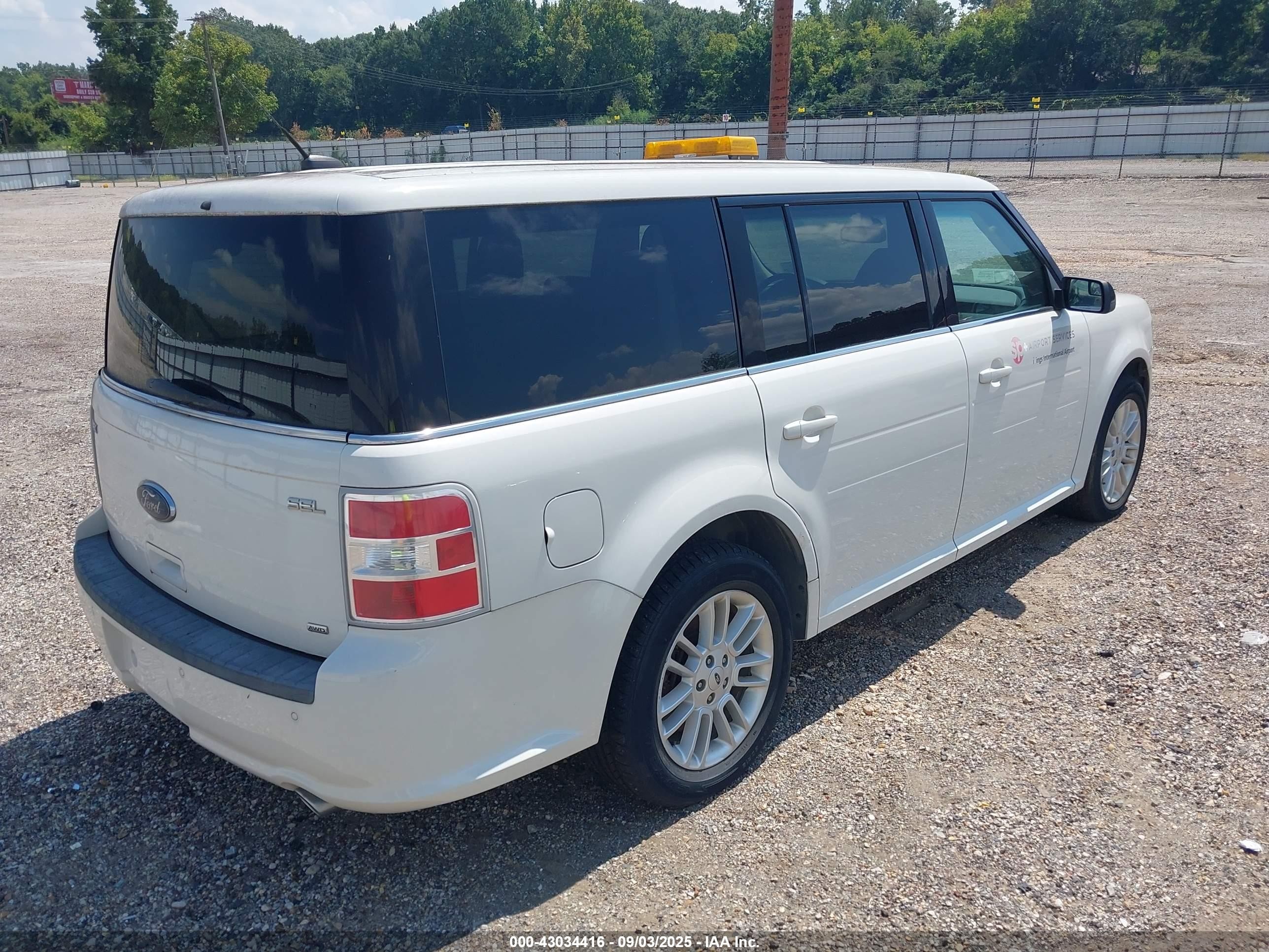 2013 Ford Flex Sel White vin: 2FMHK6C89DBD29930