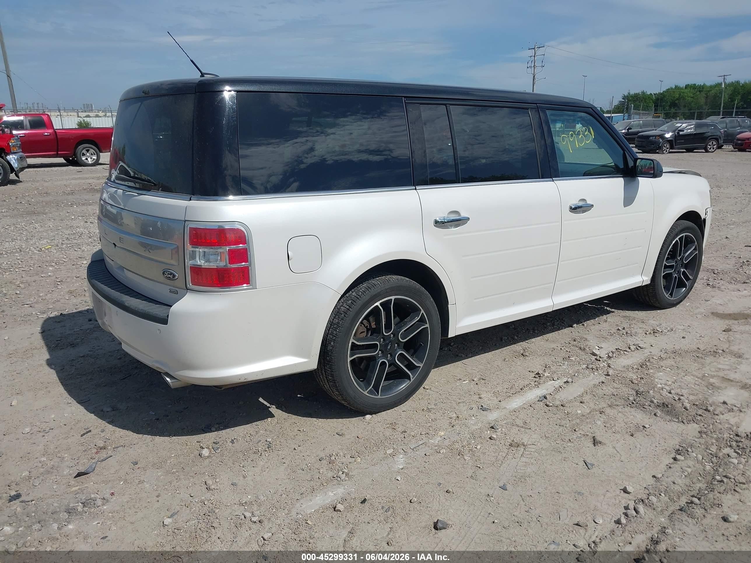 2015 Ford Flex Limited White vin: 2FMHK6D80FBA00082