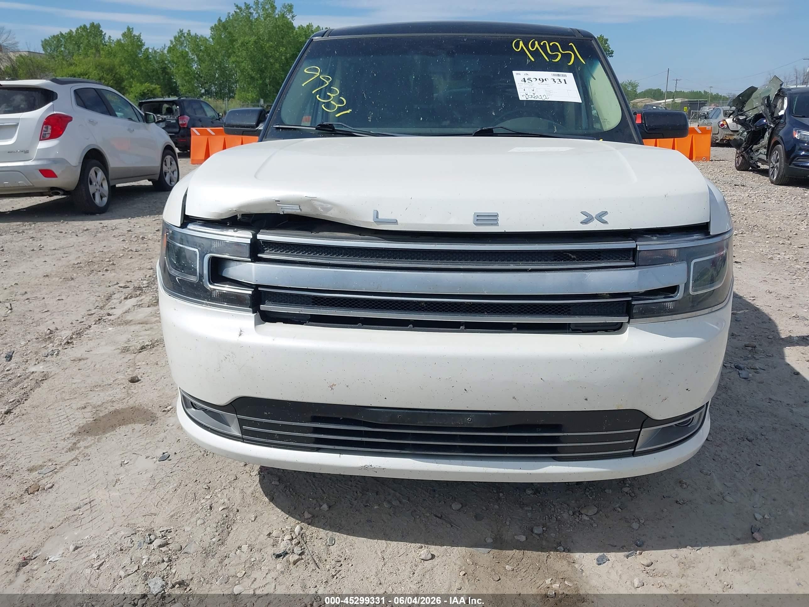 2015 Ford Flex Limited White vin: 2FMHK6D80FBA00082