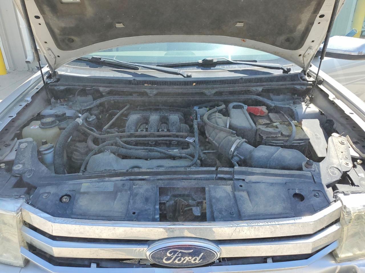 2010 Ford Flex Limited Silver vin: 2FMHK6DC1ABB21894