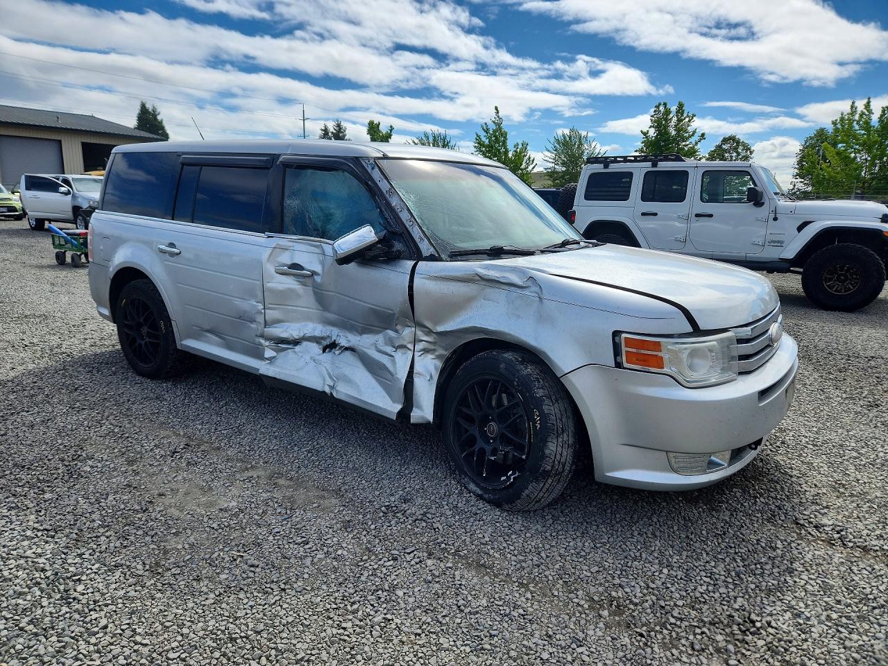 2012 Ford Flex Limited Silver vin: 2FMHK6DC1CBD01251