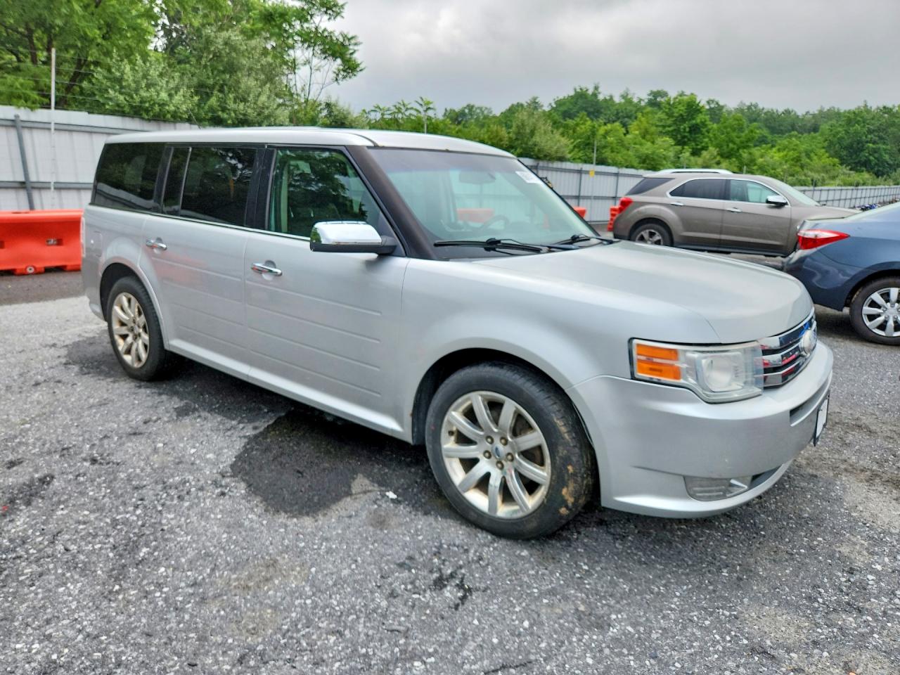 2012 Ford Flex Limited Silver vin: 2FMHK6DC4CBD01891