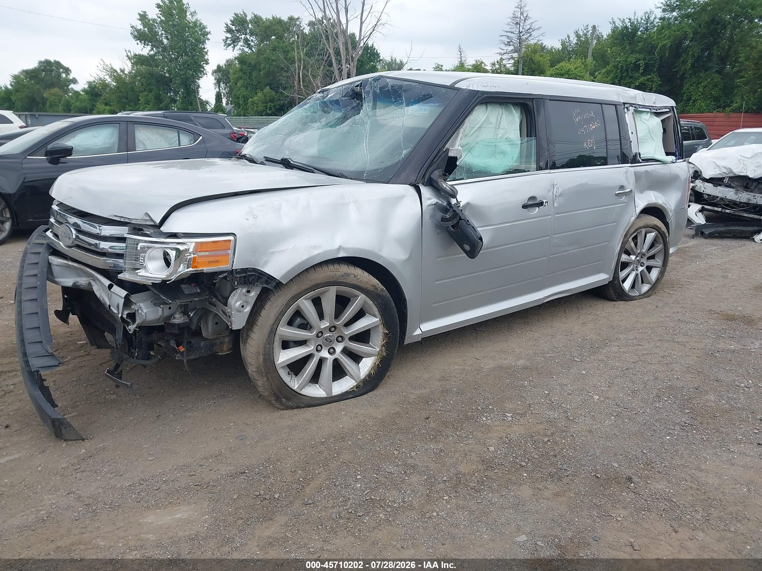 2011 Ford Flex Limited Silver vin: 2FMHK6DC7BBD21437