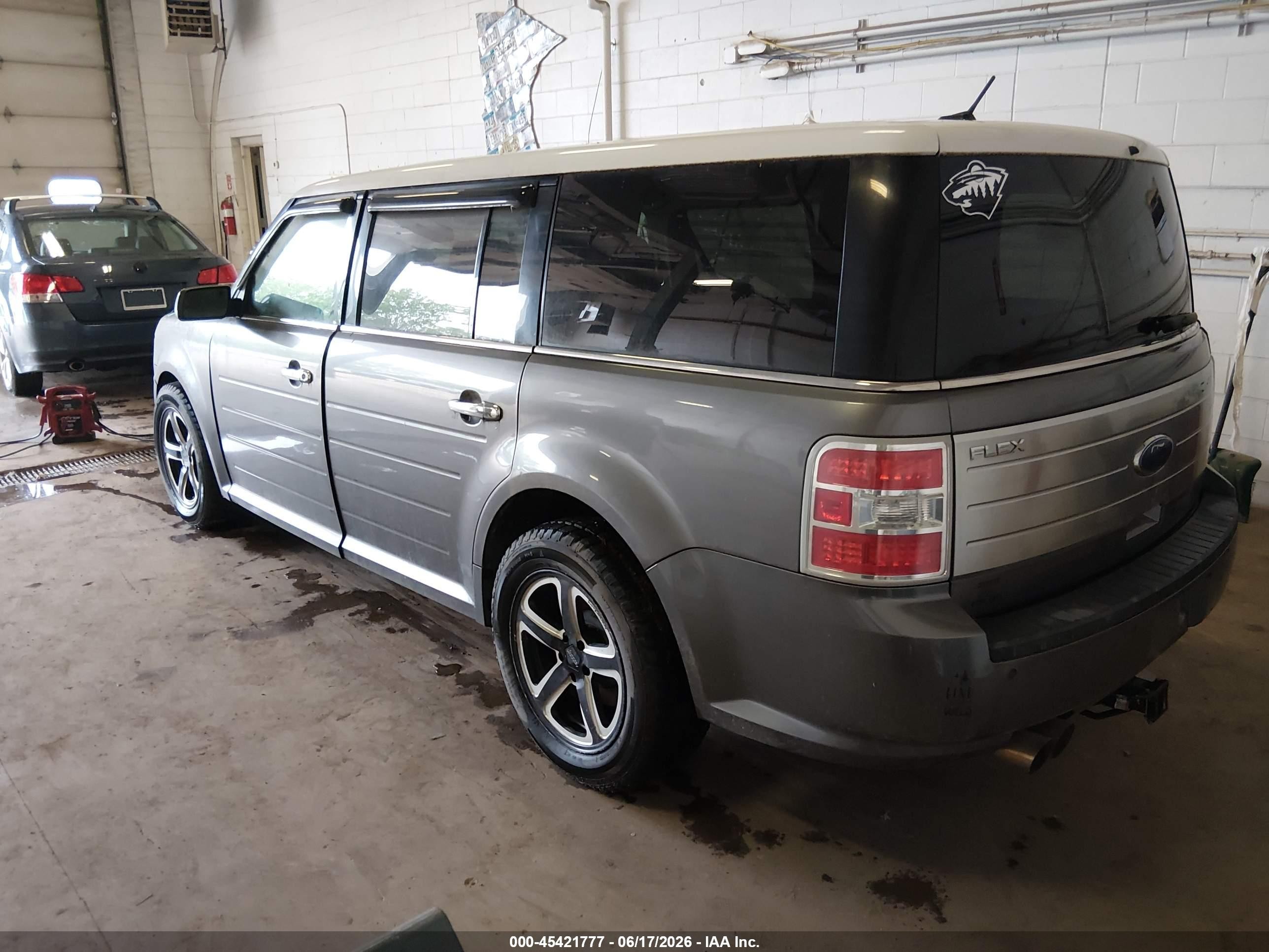 2010 Ford Flex Limited Gray vin: 2FMHK6DC8ABD02149