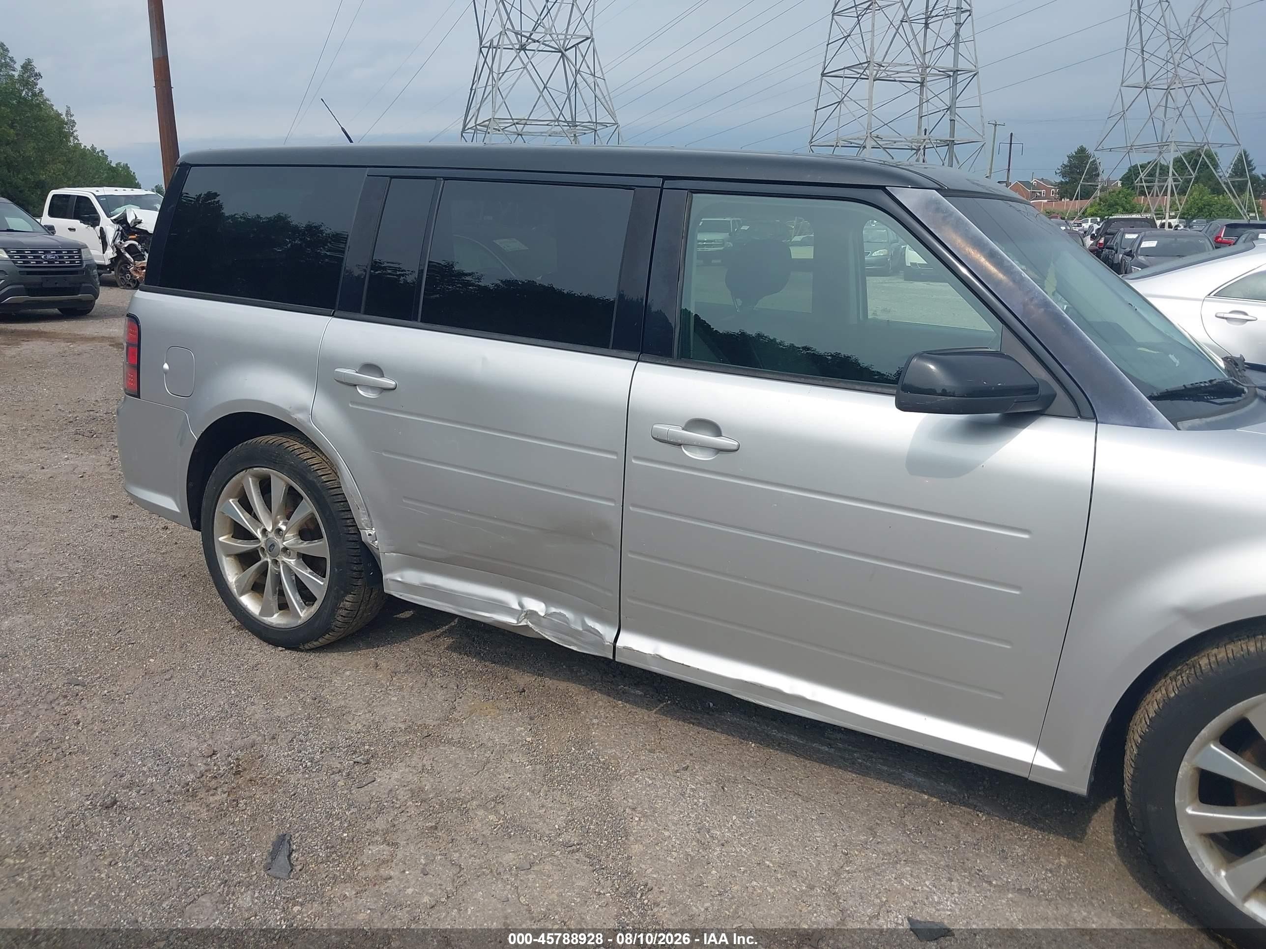 2011 Ford Flex Titanium Silver vin: 2FMHK6DT0BBD34546