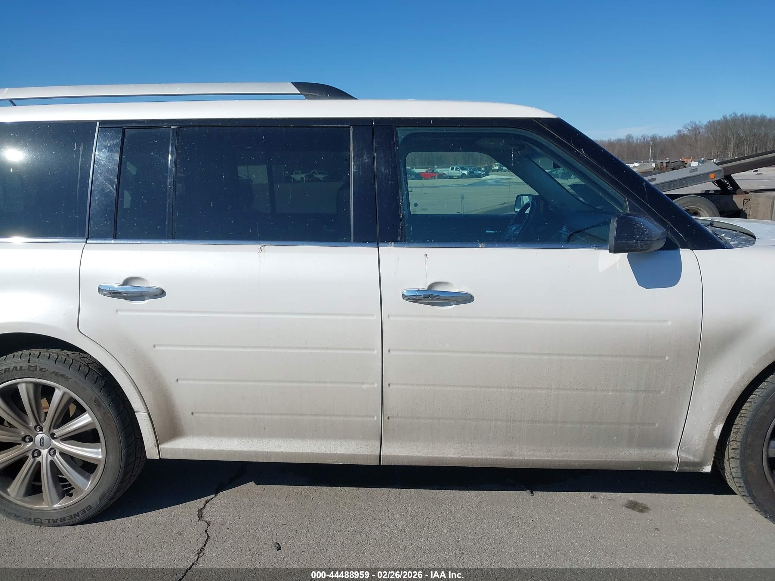 2013 Ford Flex Limited White vin: 2FMHK6DT6DBD39639