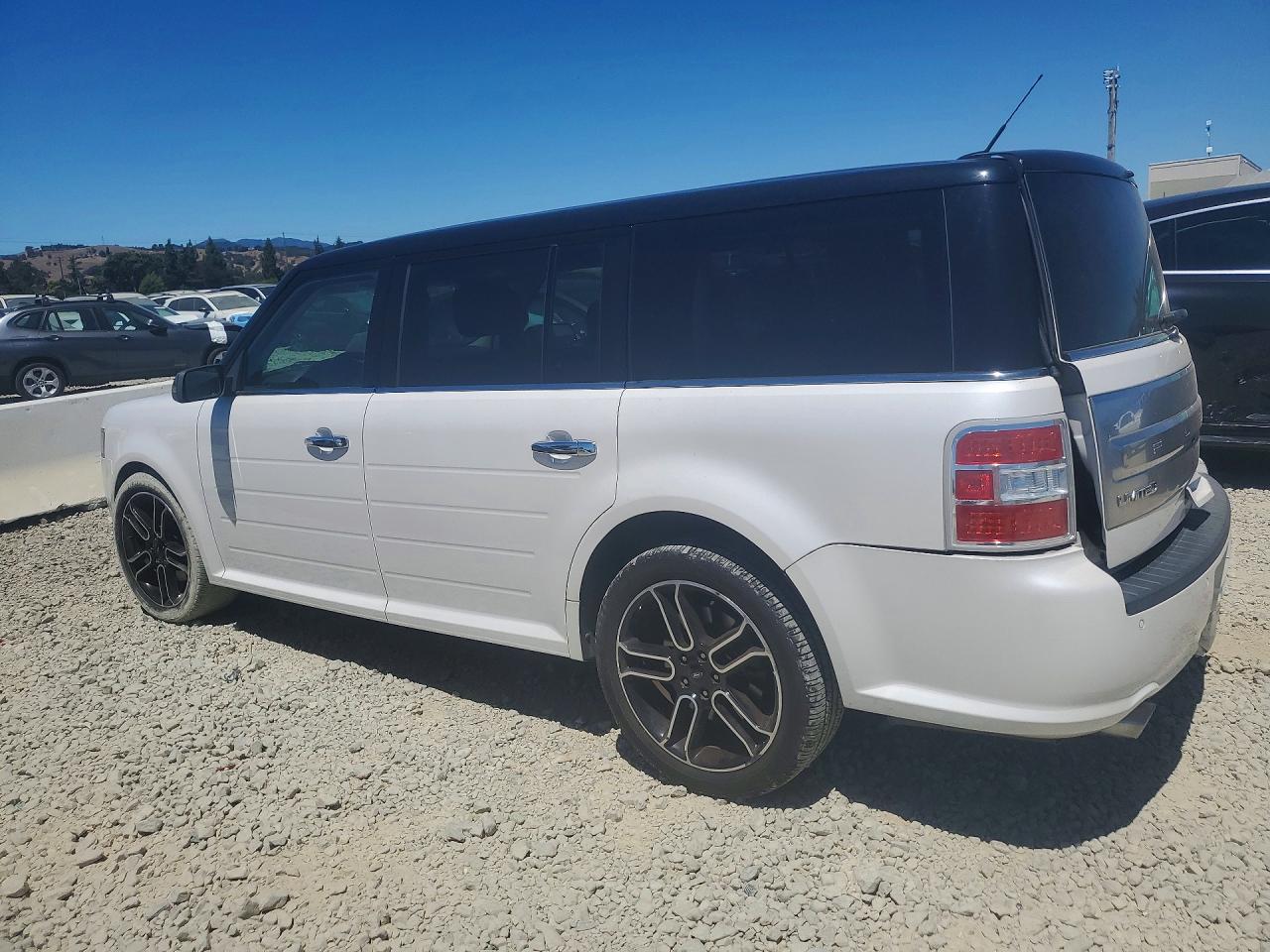 2013 Ford Flex Limited White vin: 2FMHK6DT7DBD15687