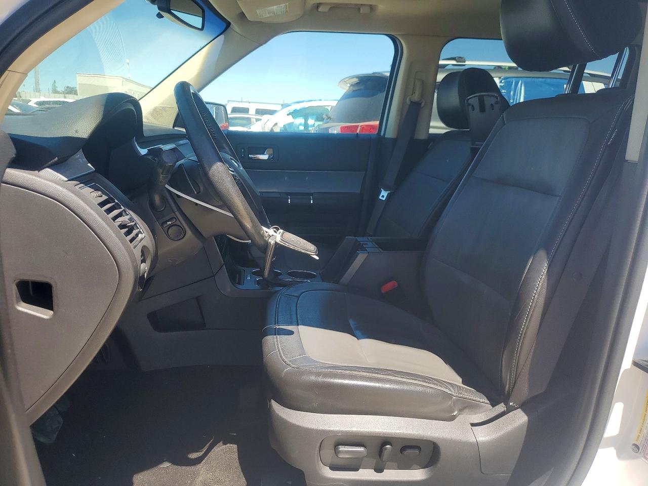 2013 Ford Flex Limited White vin: 2FMHK6DT7DBD15687