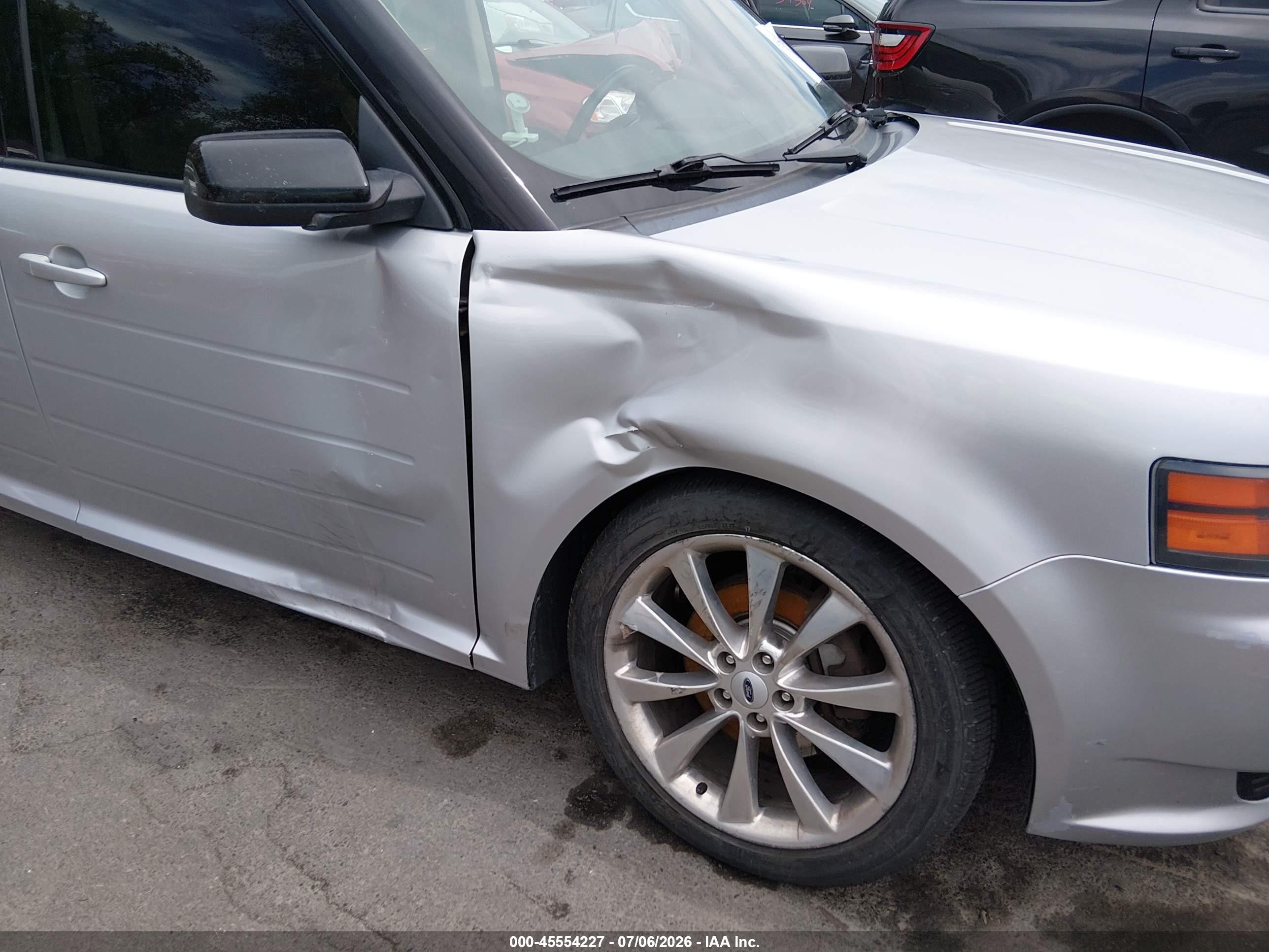 2012 Ford Flex Limited/titanium Silver vin: 2FMHK6DT9CBD11445