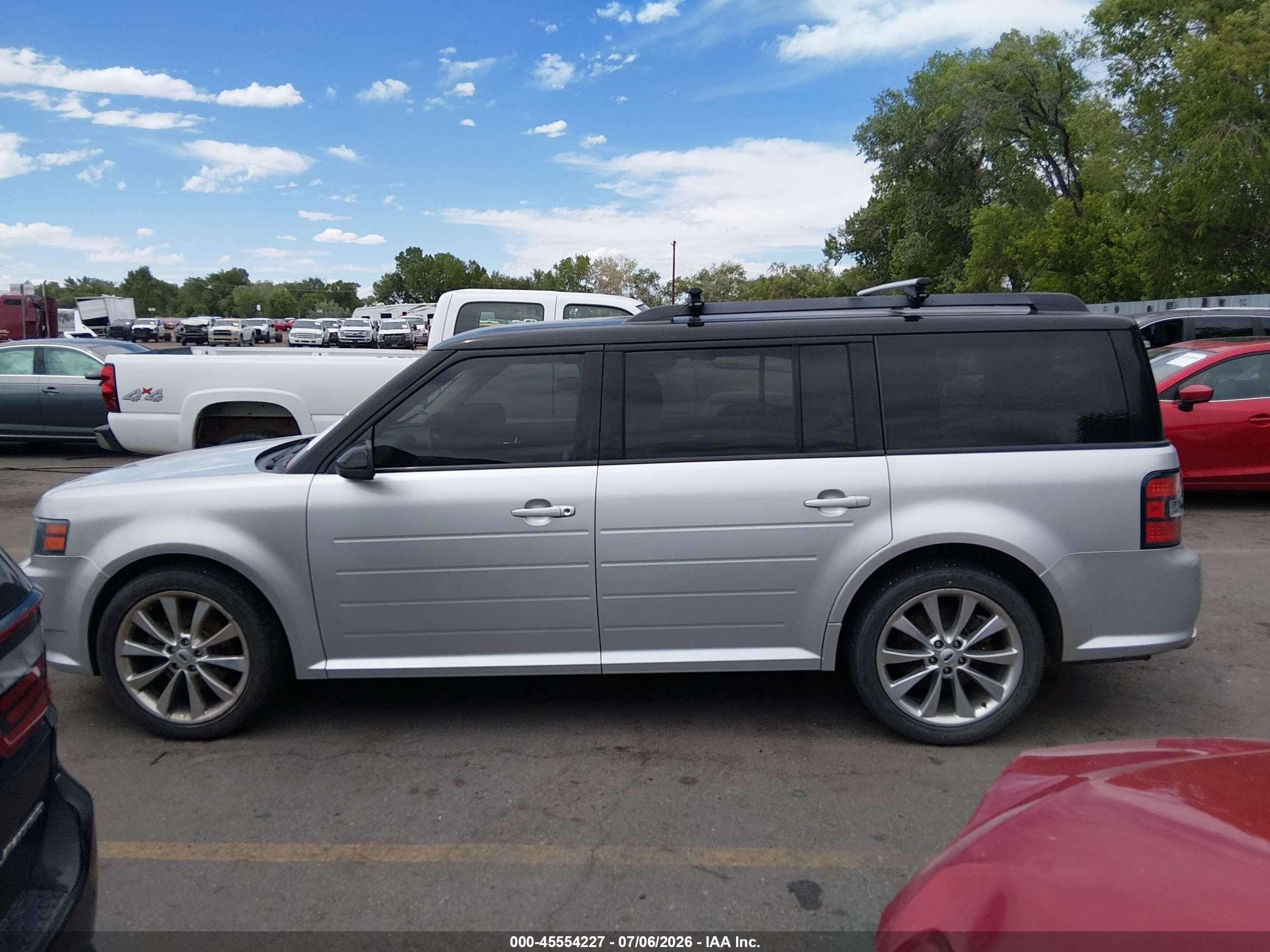 2012 Ford Flex Limited/titanium Silver vin: 2FMHK6DT9CBD11445