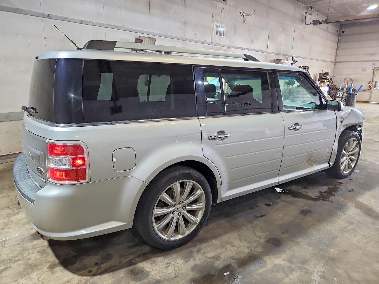 2013 Ford Flex Limited Silver vin: 2FMHK6DT9DBD09809