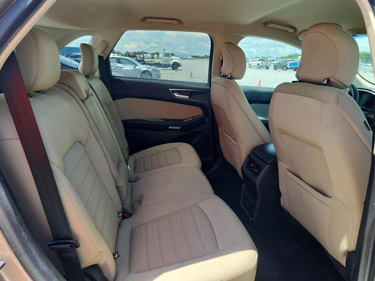 2017 Ford Edge Se Кремовый vin: 2FMPK3G93HBC52099