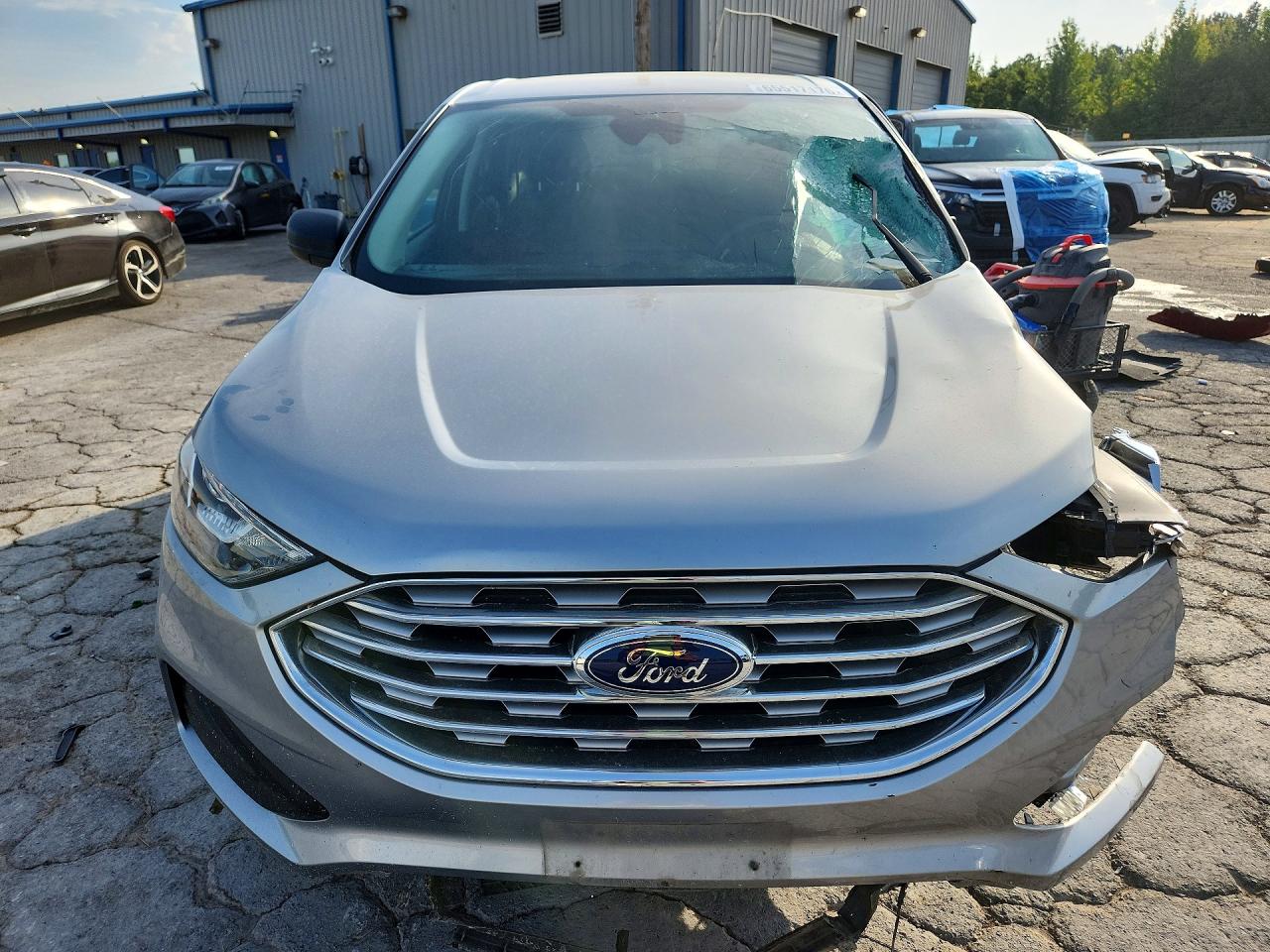 2021 Ford Edge Se Silver vin: 2FMPK3G93MBA26204