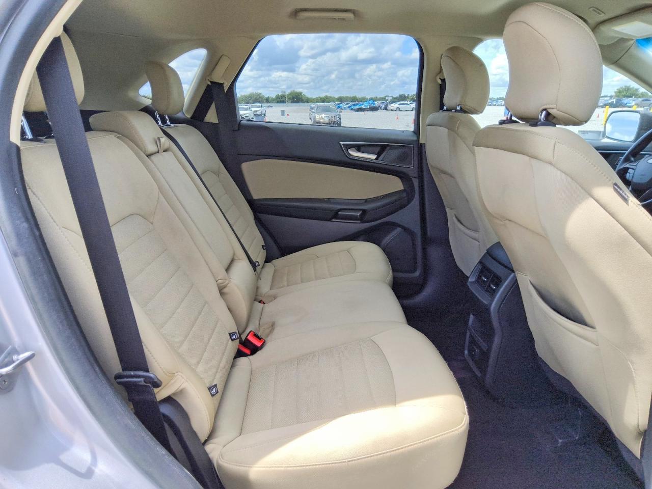 2019 Ford Edge Se Silver vin: 2FMPK3G94KBC64236