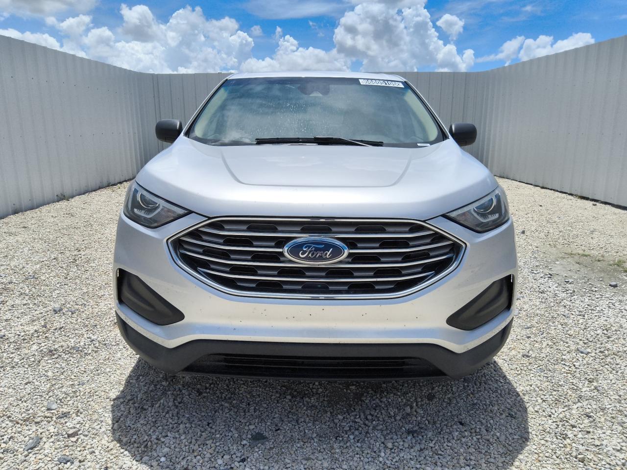 2019 Ford Edge Se Silver vin: 2FMPK3G94KBC64236 Damage: Front Bumper, Chipped, 10 Or More