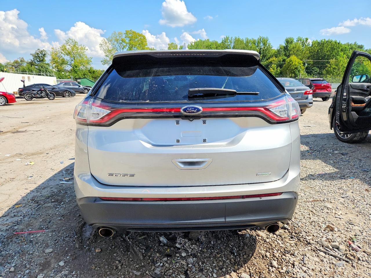 2017 Ford Edge Se Silver vin: 2FMPK3G96HBC69561