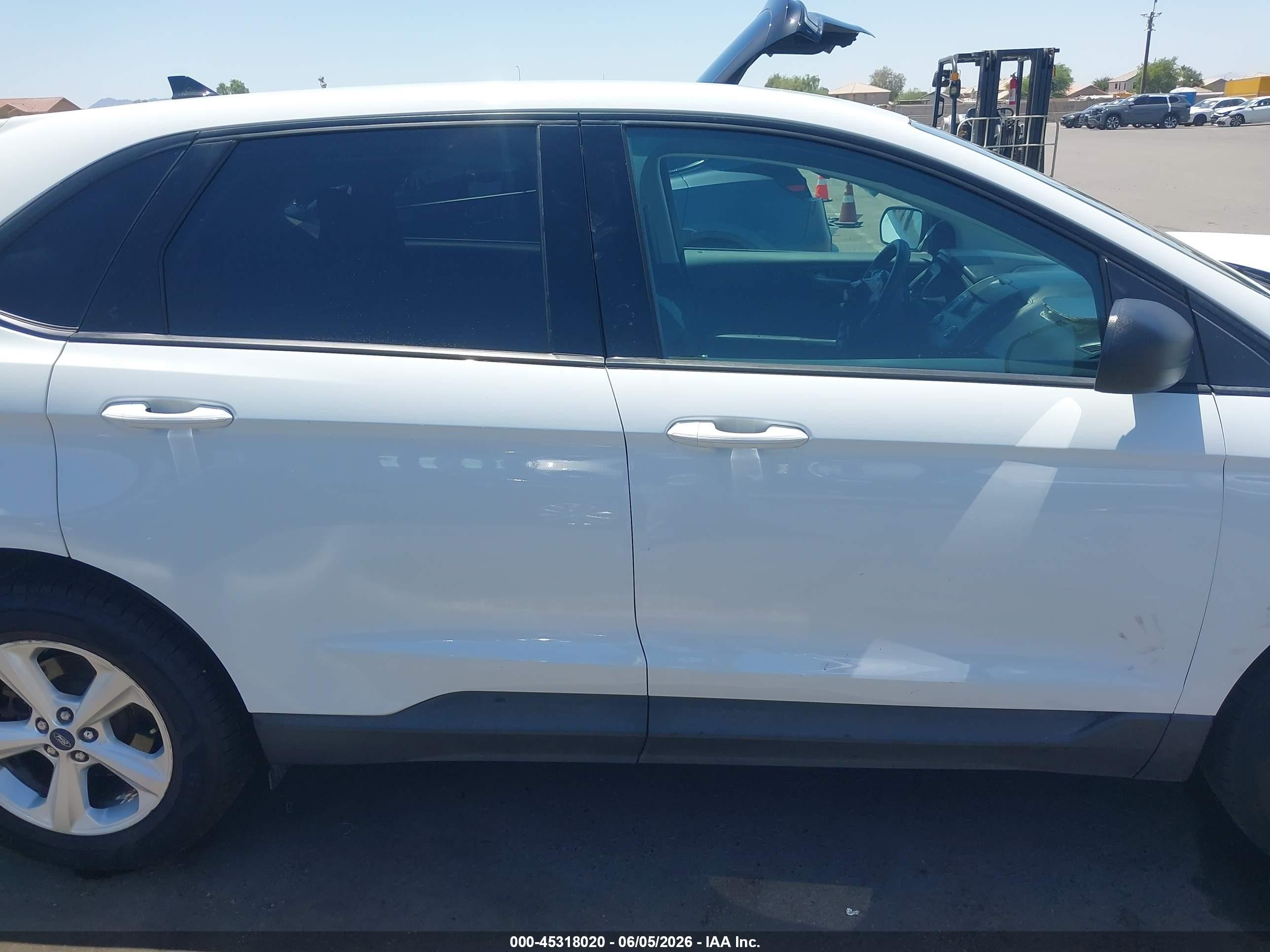 2019 Ford Edge Se White vin: 2FMPK3G96KBB14404