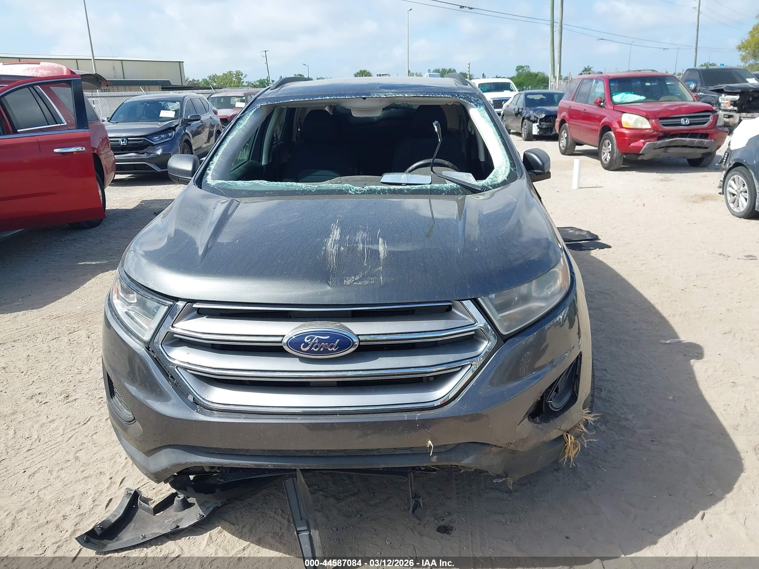 2018 Ford Edge Se Gray vin: 2FMPK3G97JBC06362