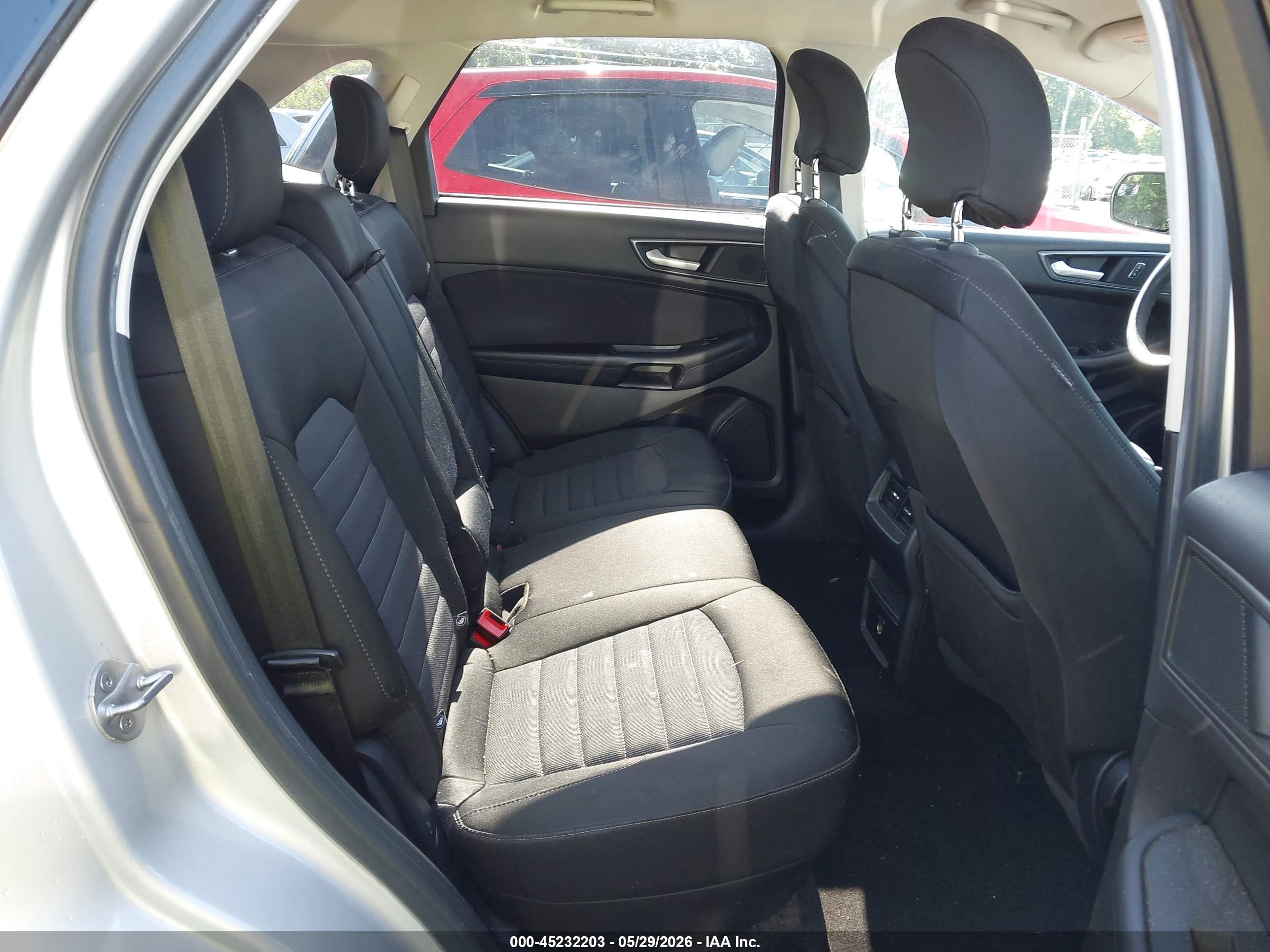 2016 Ford Edge Se Серебряный vin: 2FMPK3G98GBC49455