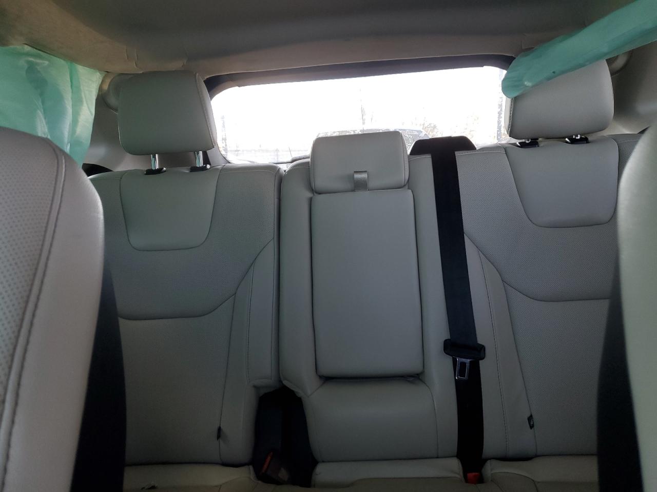 2019 Ford Edge Titanium White vin: 2FMPK3K90KBB03194