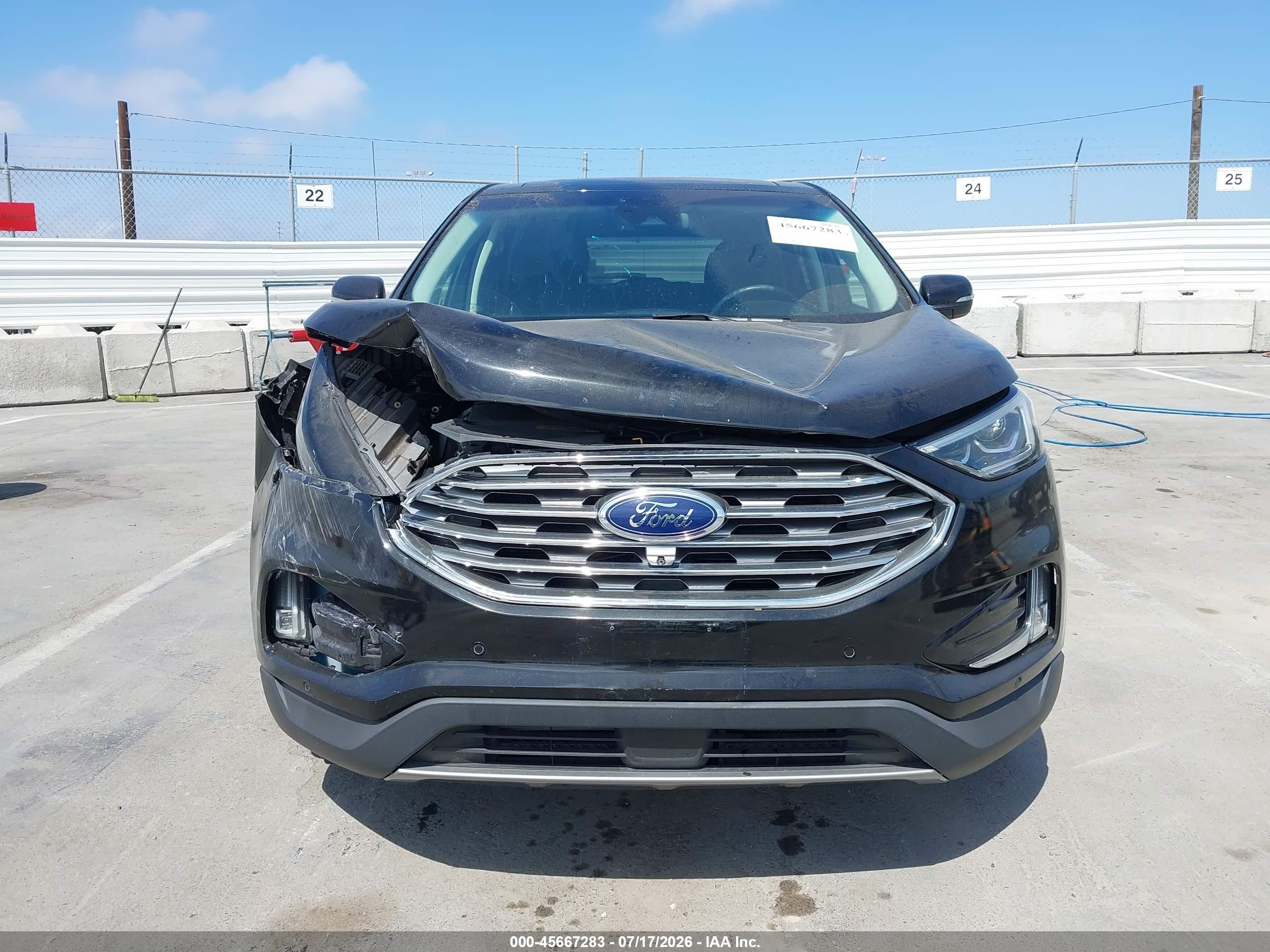 2019 Ford Edge Titanium Black vin: 2FMPK3K92KBC37348