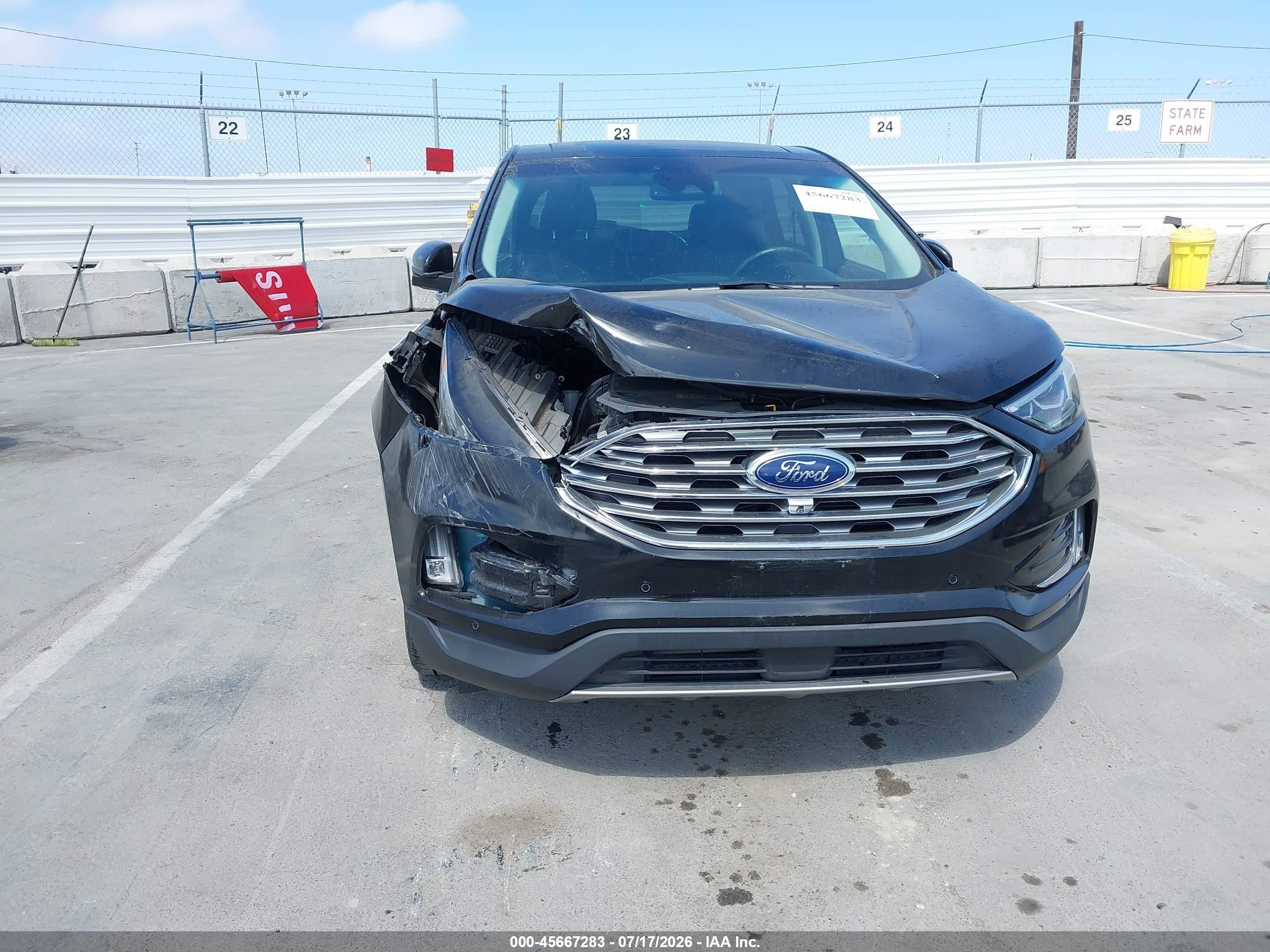 2019 Ford Edge Titanium Black vin: 2FMPK3K92KBC37348