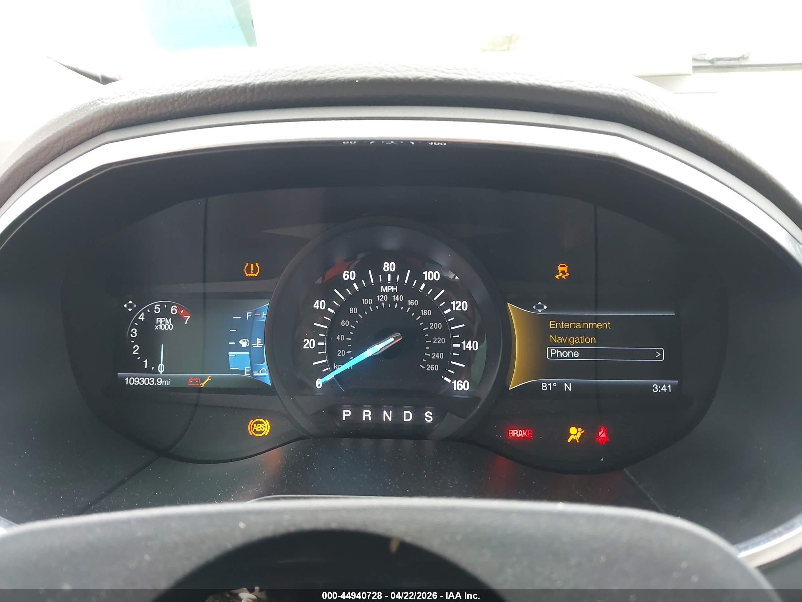 2019 Ford Edge Titanium White vin: 2FMPK3K98KBC72587