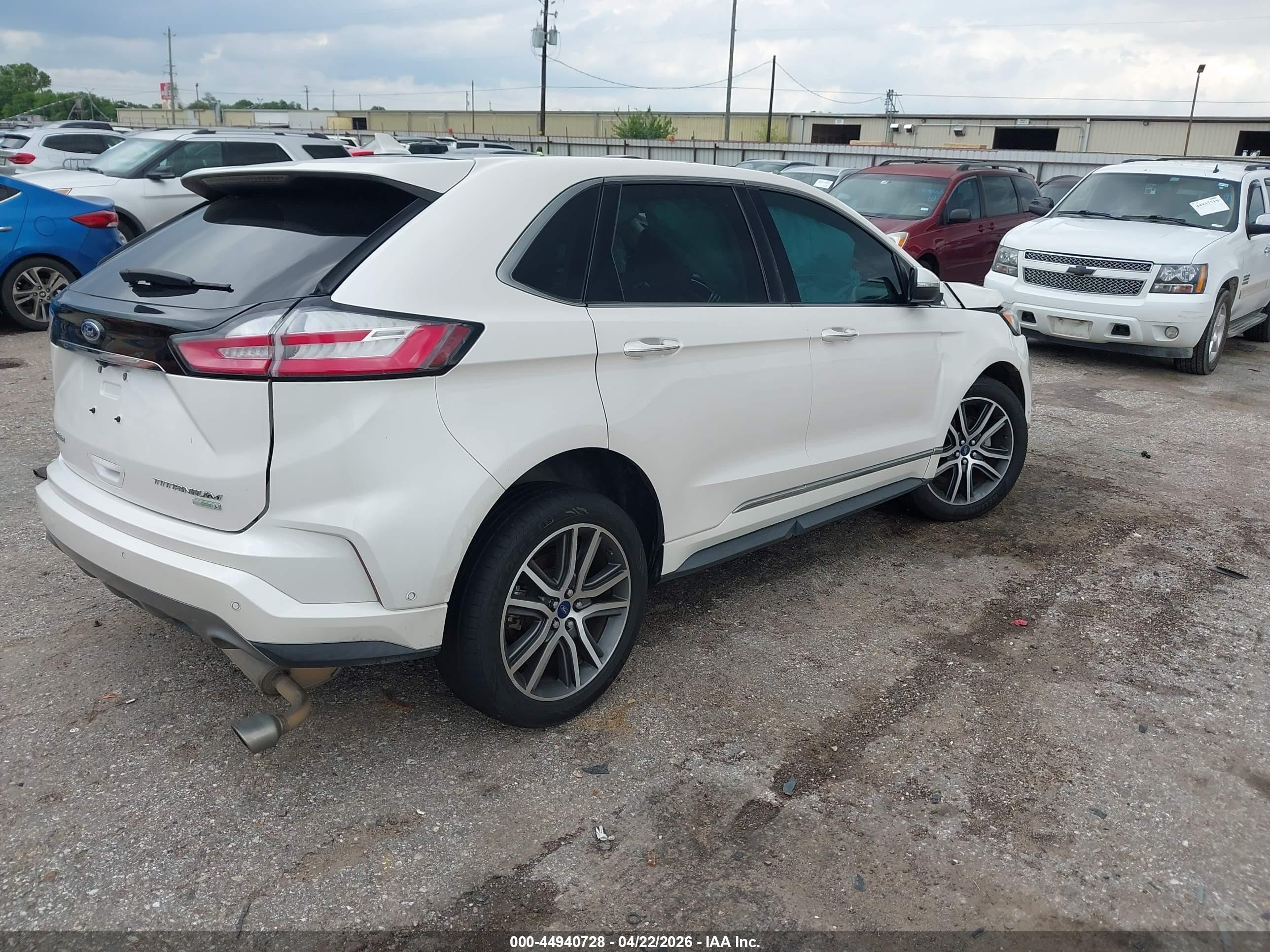 2019 Ford Edge Titanium White vin: 2FMPK3K98KBC72587