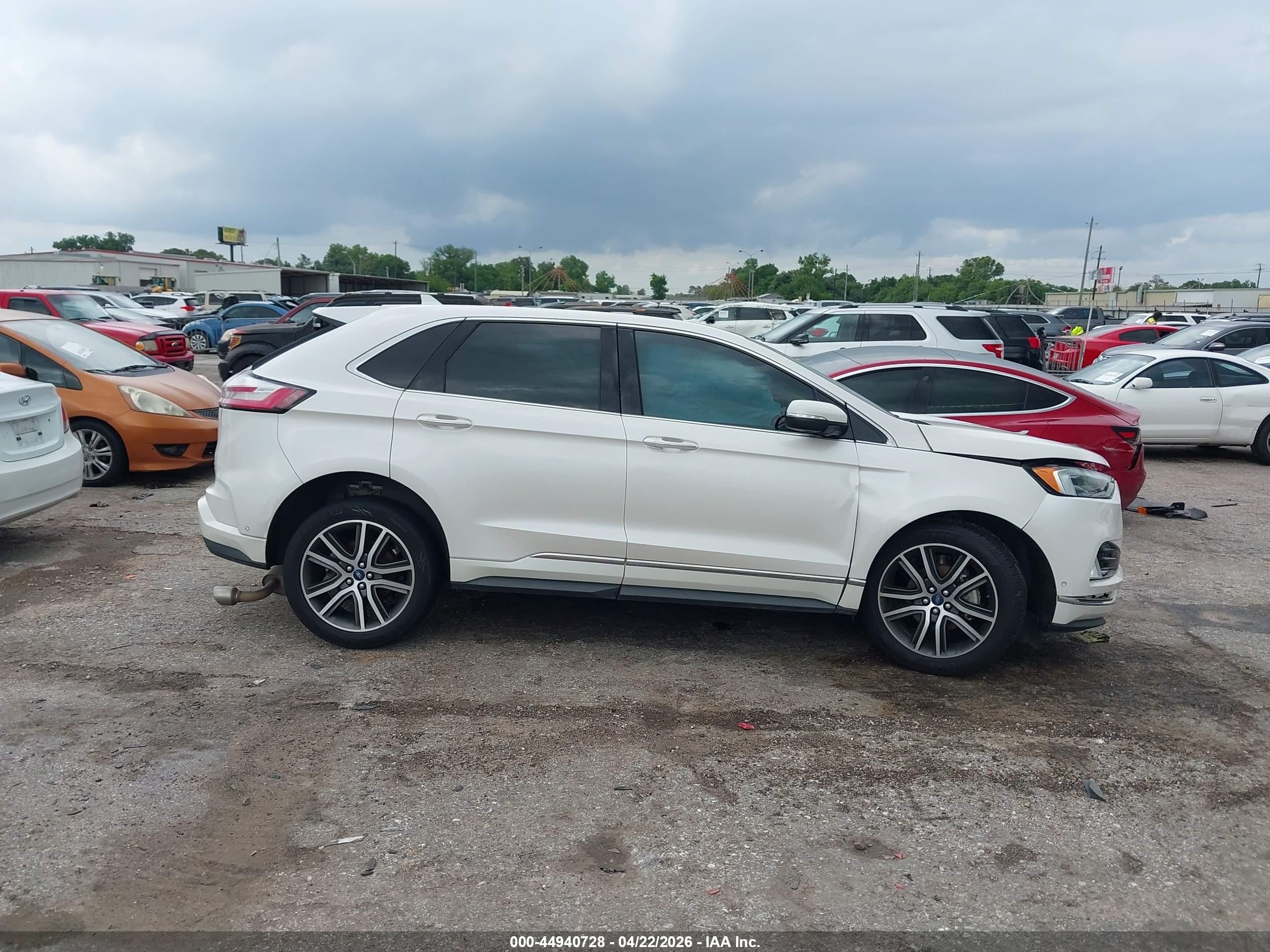 2019 Ford Edge Titanium White vin: 2FMPK3K98KBC72587