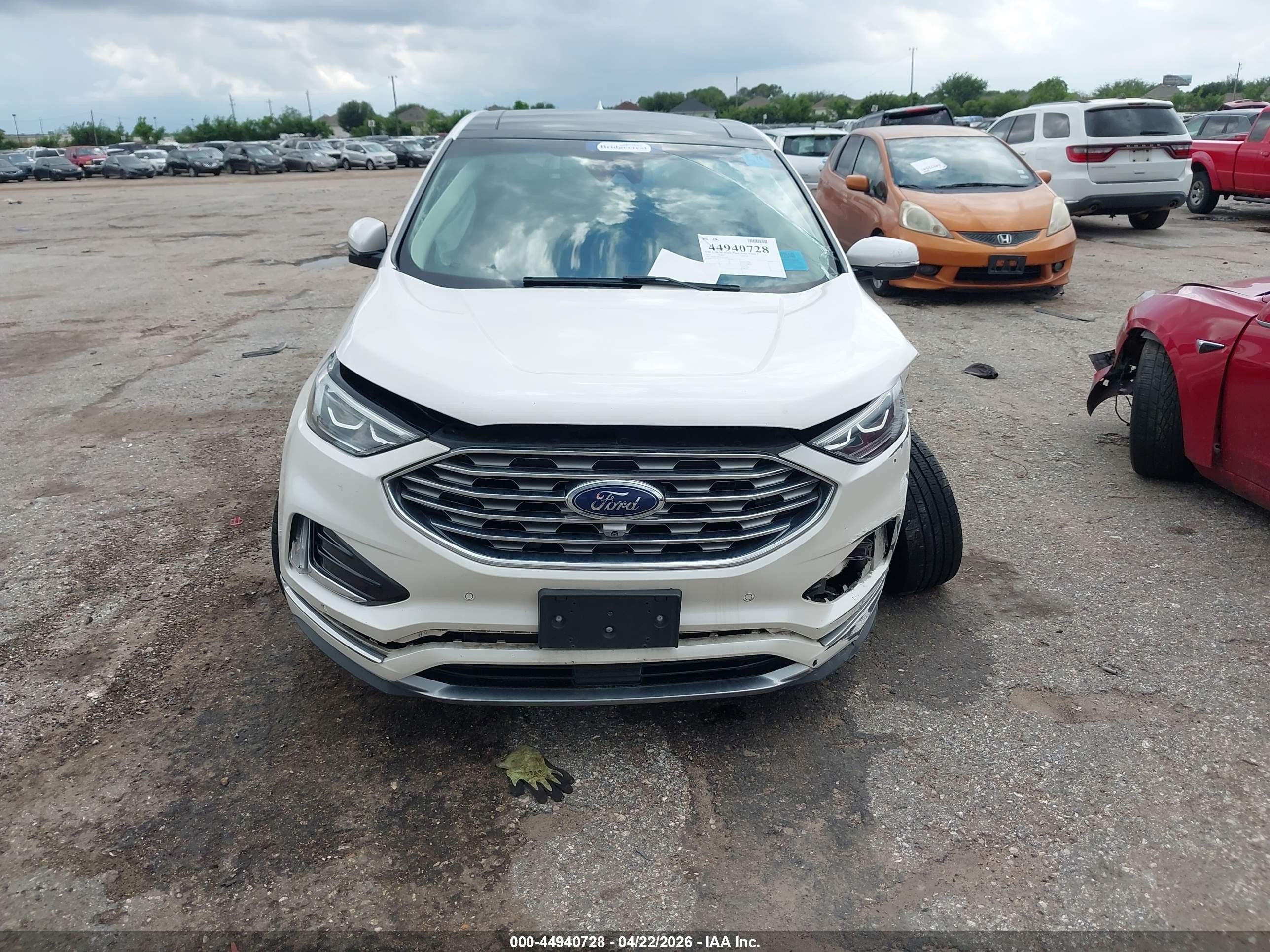 2019 Ford Edge Titanium White vin: 2FMPK3K98KBC72587