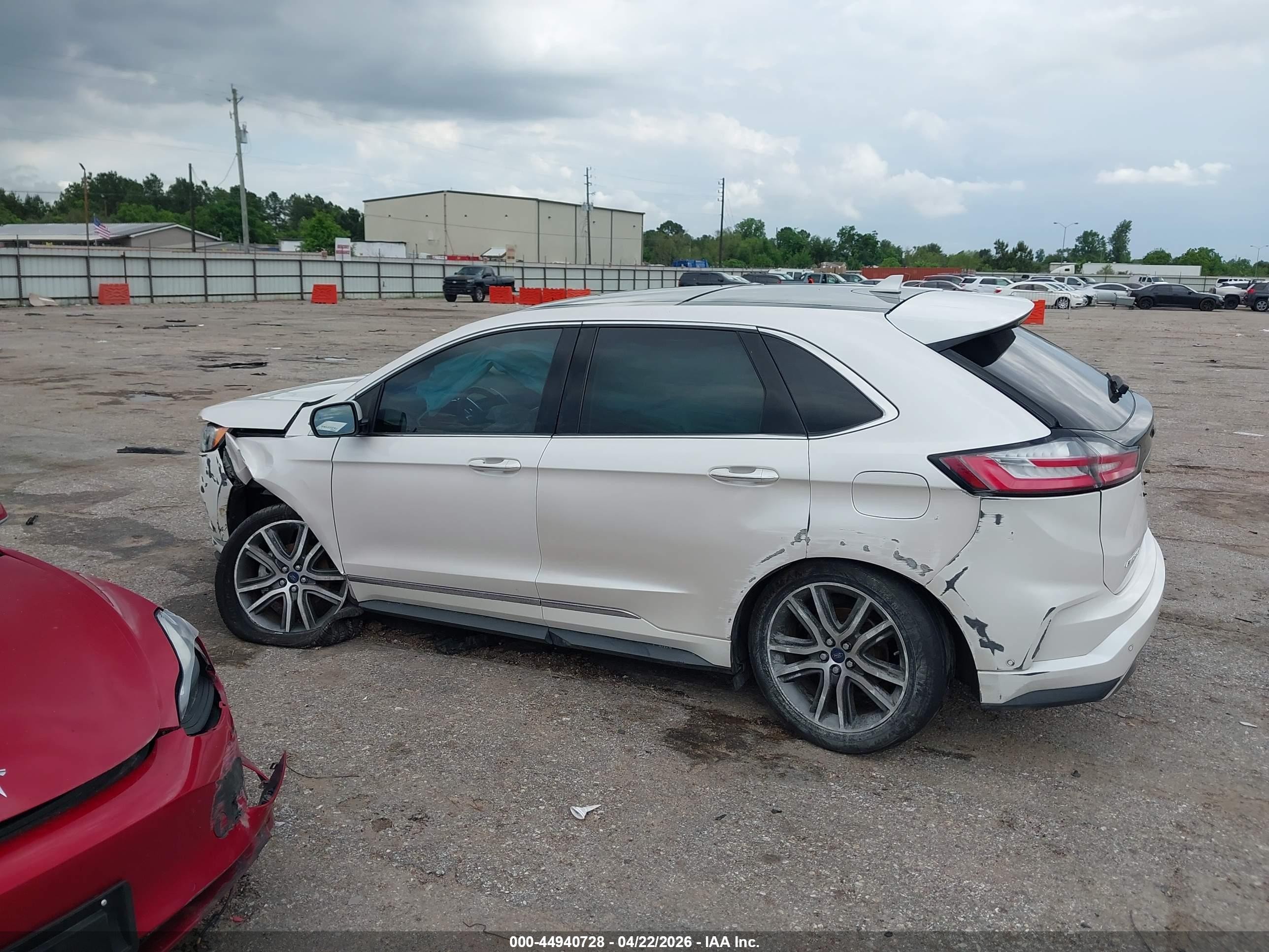 2019 Ford Edge Titanium White vin: 2FMPK3K98KBC72587
