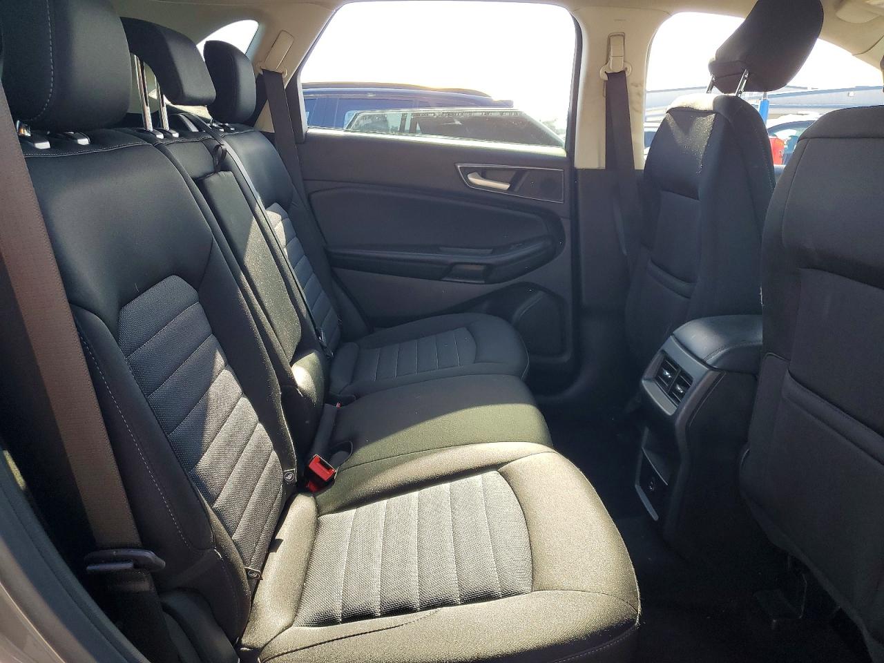 2022 Ford Edge Se Silver vin: 2FMPK4G95NBA40323