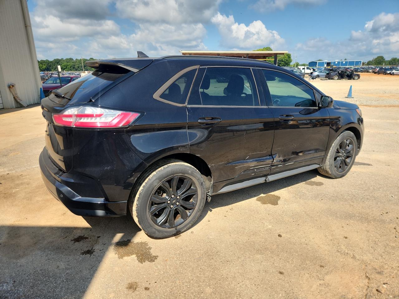 2022 Ford Edge Se Black vin: 2FMPK4G97NBA42378 Damage: Right Qtr Panel, Dent(S) W/ Paint Dmg, 4 To 5 Inches