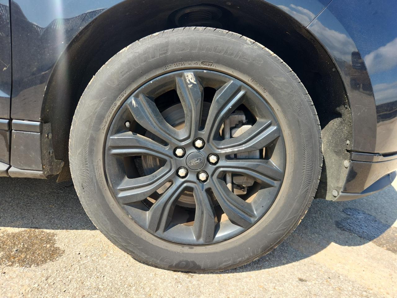 2022 Ford Edge Se Black vin: 2FMPK4G97NBA42378 Damage: Right Front Wheel, Curb Rash, 2 To 3 Inches