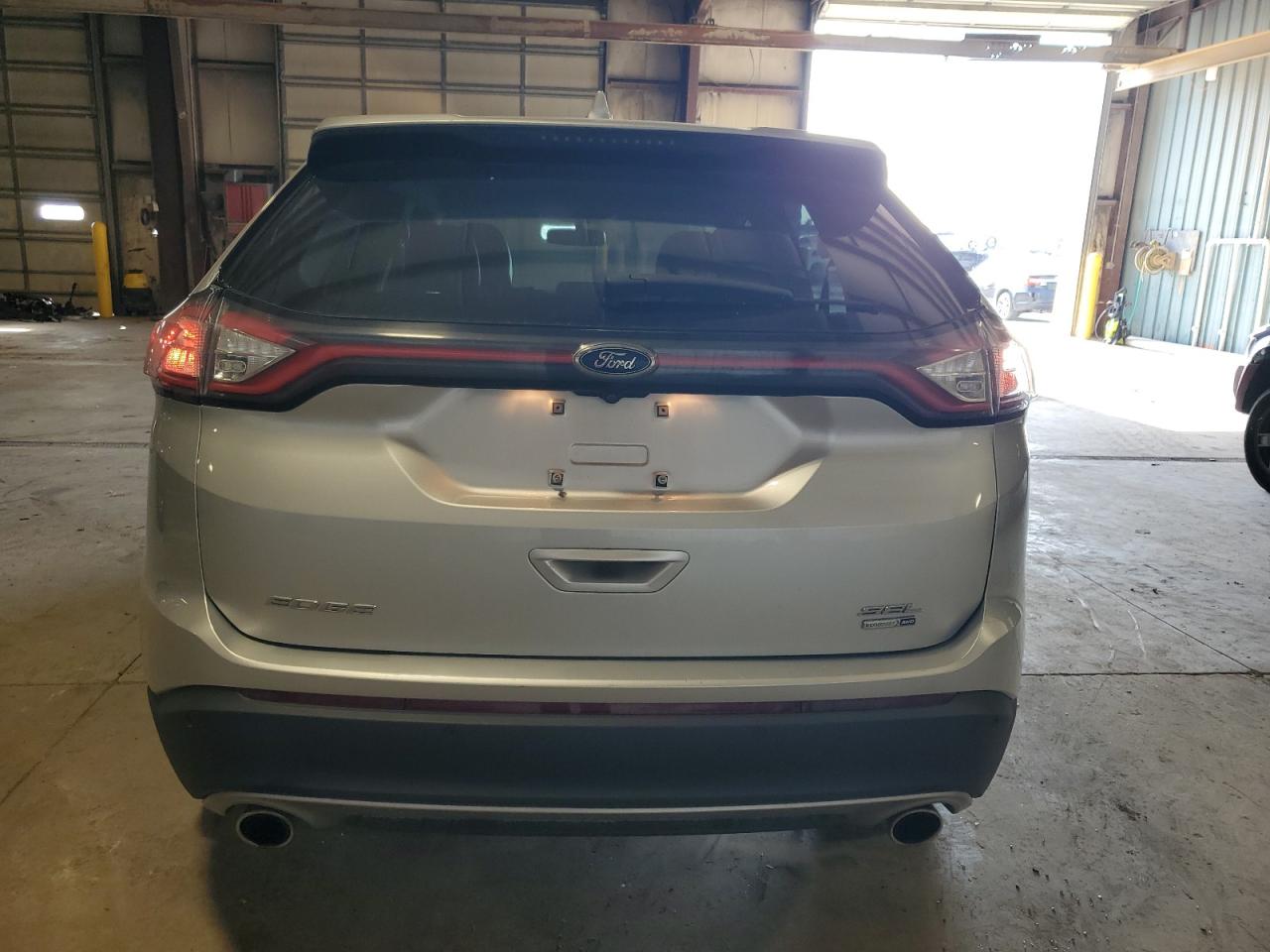2017 Ford Edge Sel Серебряный vin: 2FMPK4J92HBC49774 Damage: Rear Bumper, Multiple Scratches Light, 5
