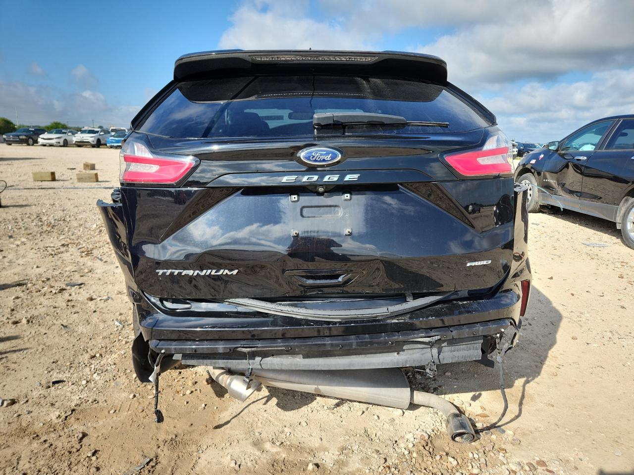 2022 Ford Edge Titanium Черный vin: 2FMPK4K95NBA31578 Damage: Lift Gate, Dent(S) W/ Paint Dmg, > 12 Inches
