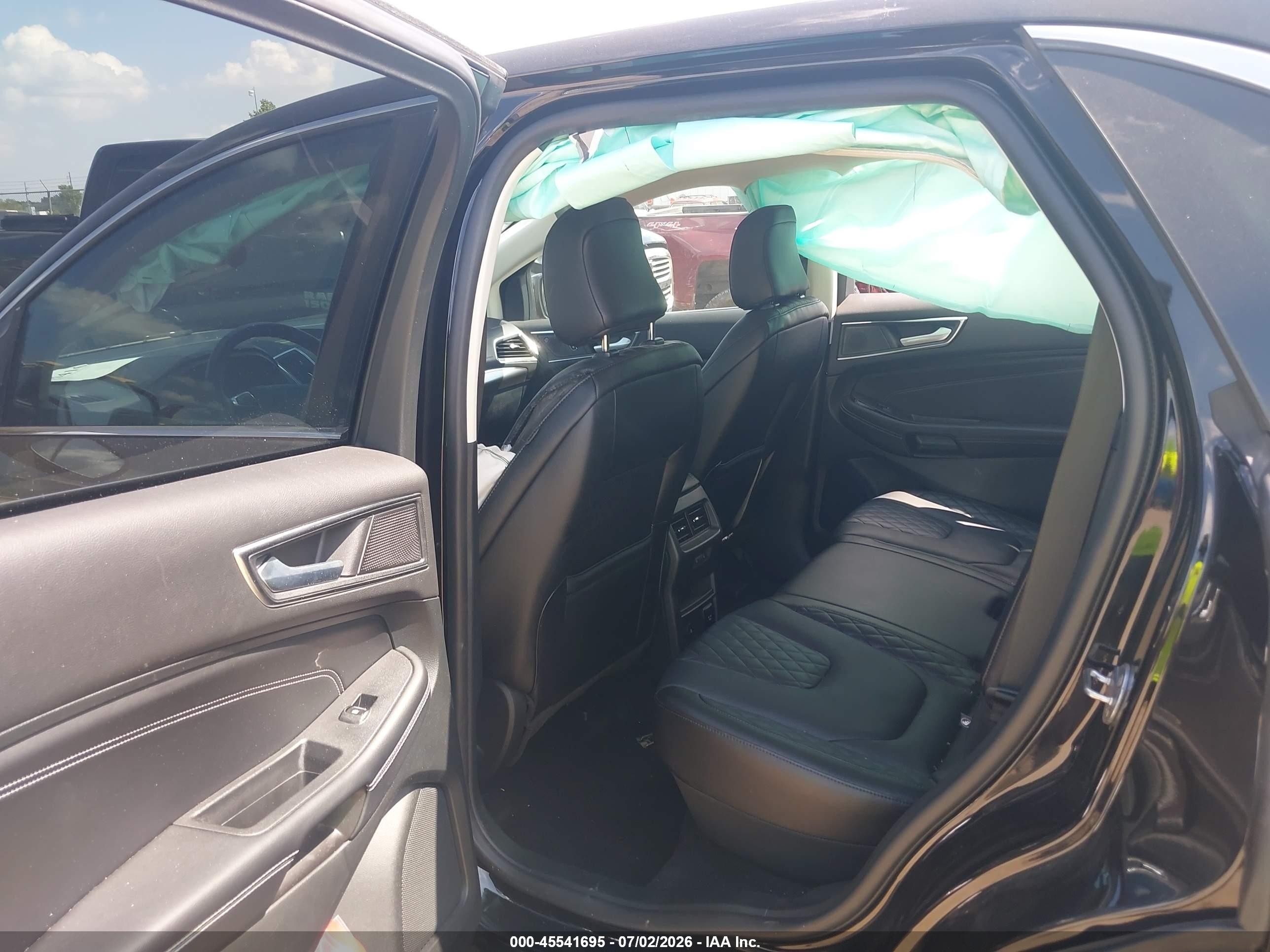2023 Ford Edge Titanium Черный vin: 2FMPK4K95PBA00768