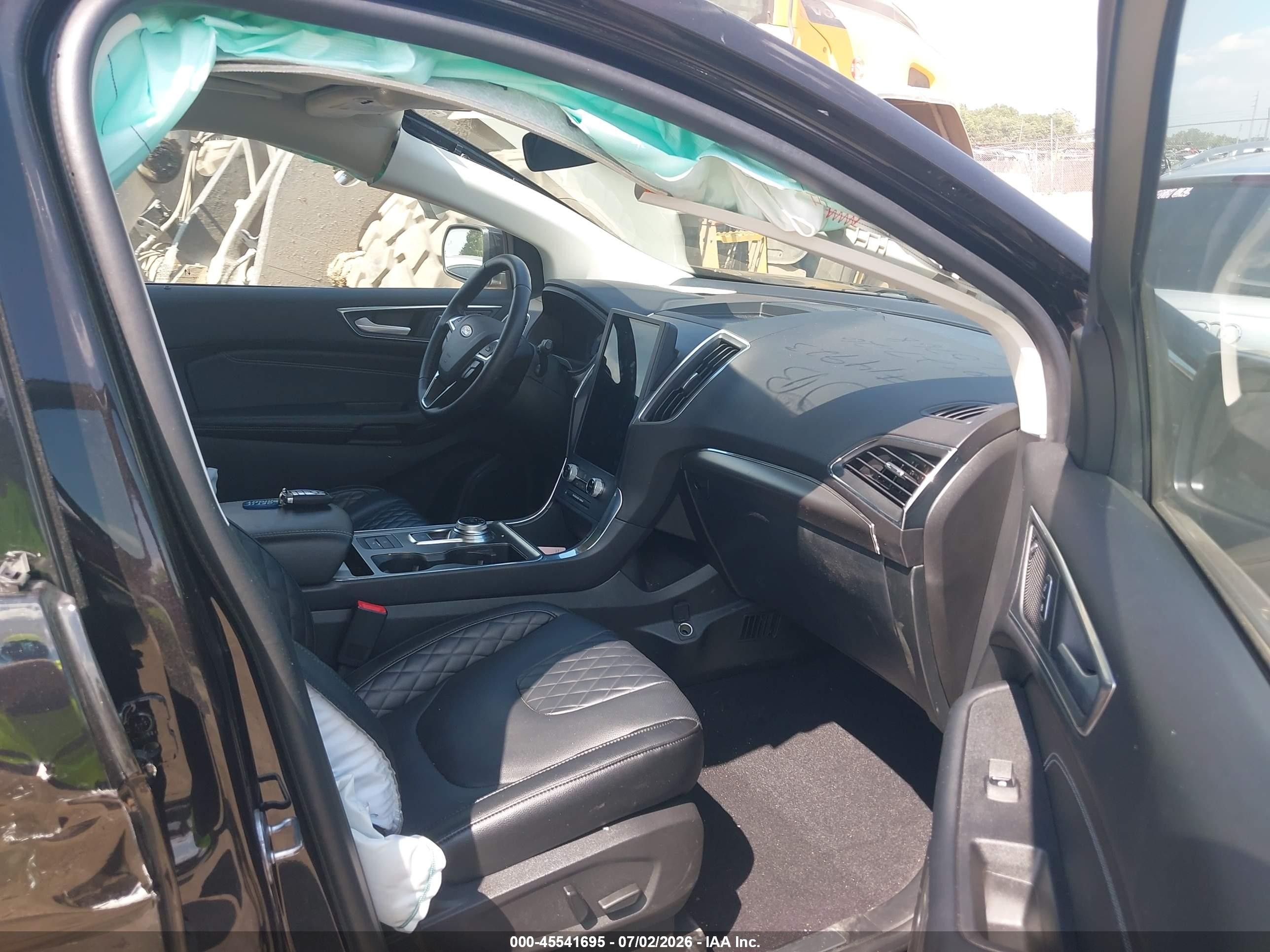 2023 Ford Edge Titanium Черный vin: 2FMPK4K95PBA00768