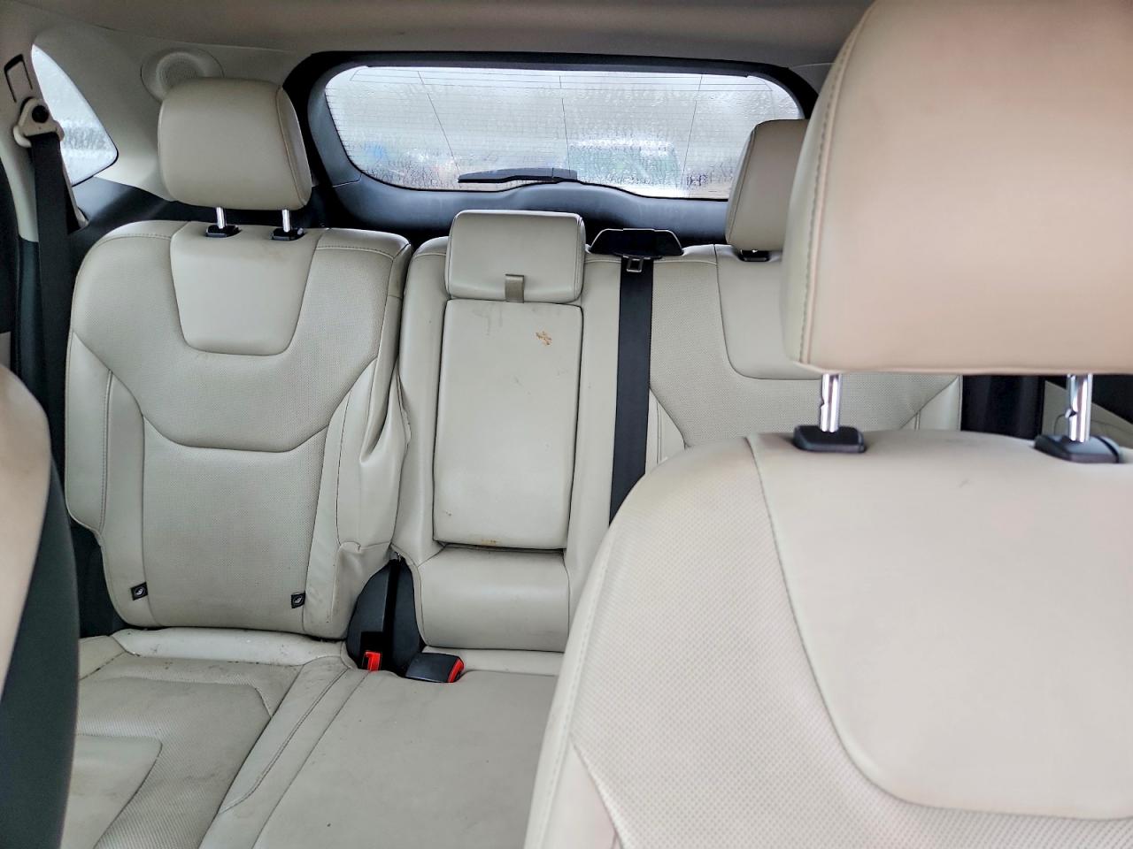 2019 Ford Edge Titanium White vin: 2FMPK4K96KBB30826