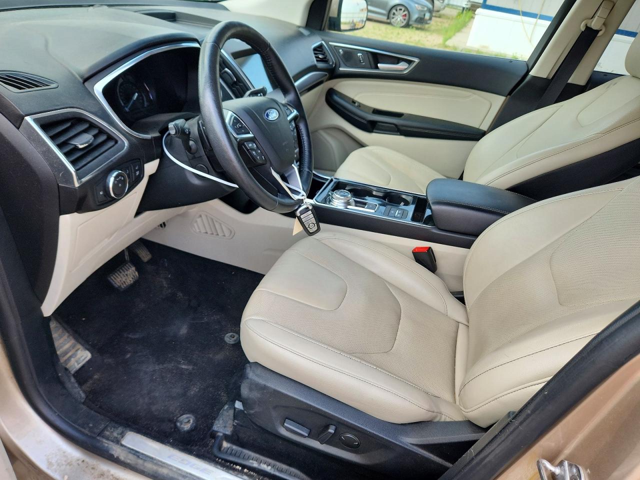 2020 Ford Edge Titanium Gold vin: 2FMPK4K96LBA27603