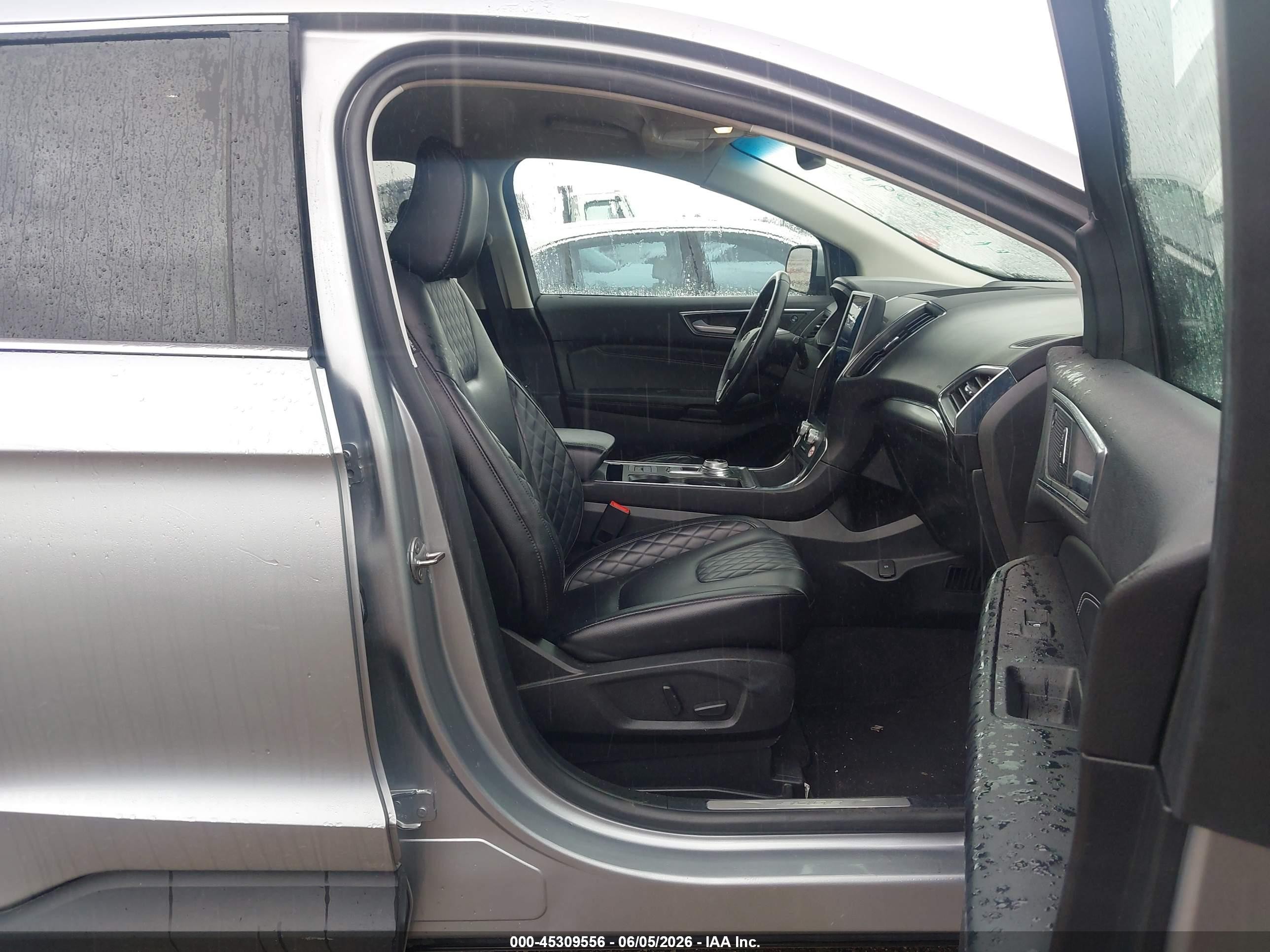 2024 Ford Edge Titanium Silver vin: 2FMPK4K96RBA50985